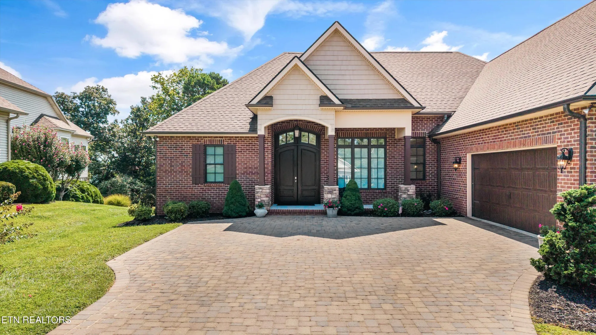 Property Slideshow image 38 of 54 | 302 coweta ct, Loudon, TN, 37774