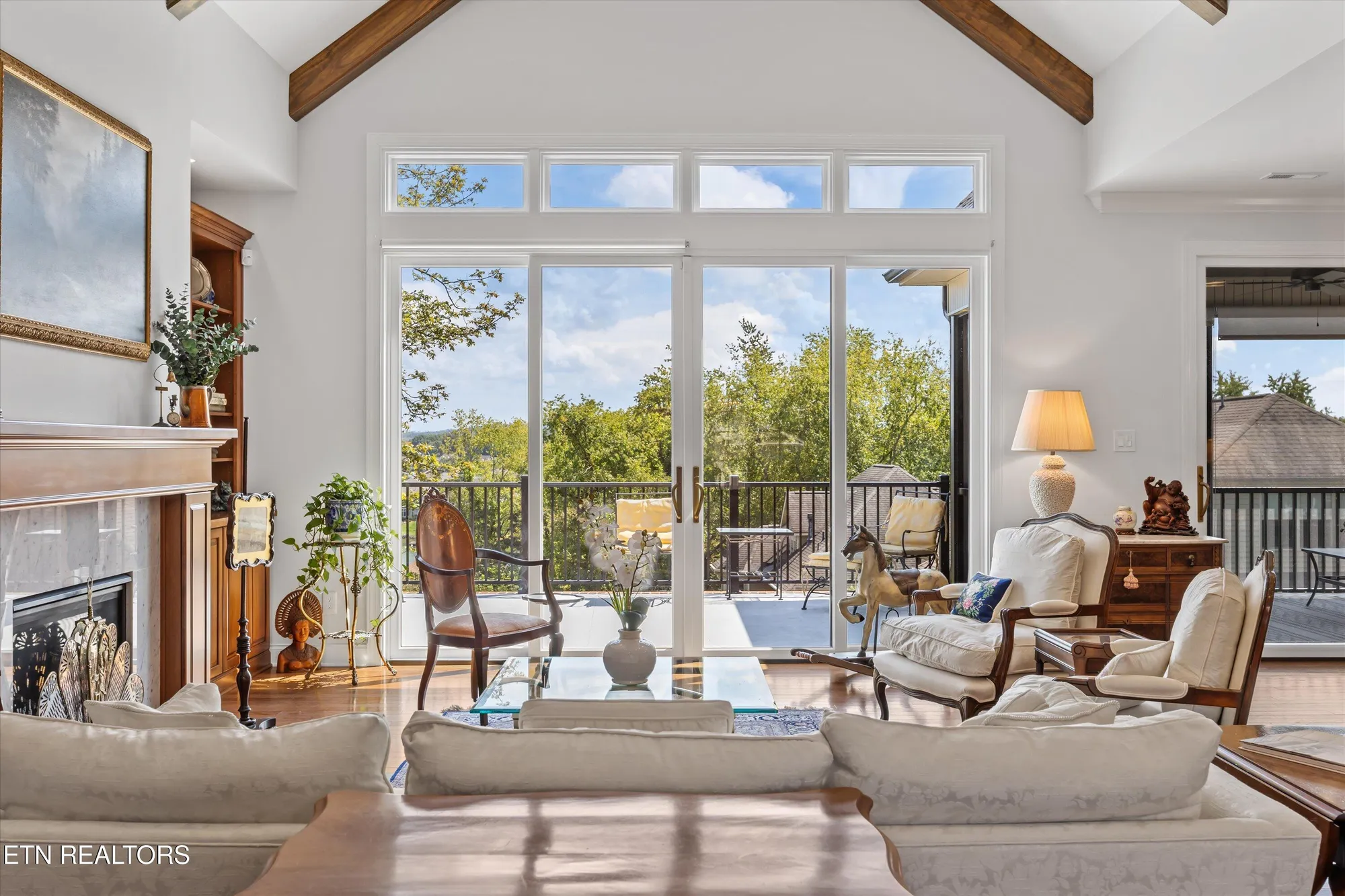 Property Slideshow image 2 of 54 | 302 coweta ct, Loudon, TN, 37774