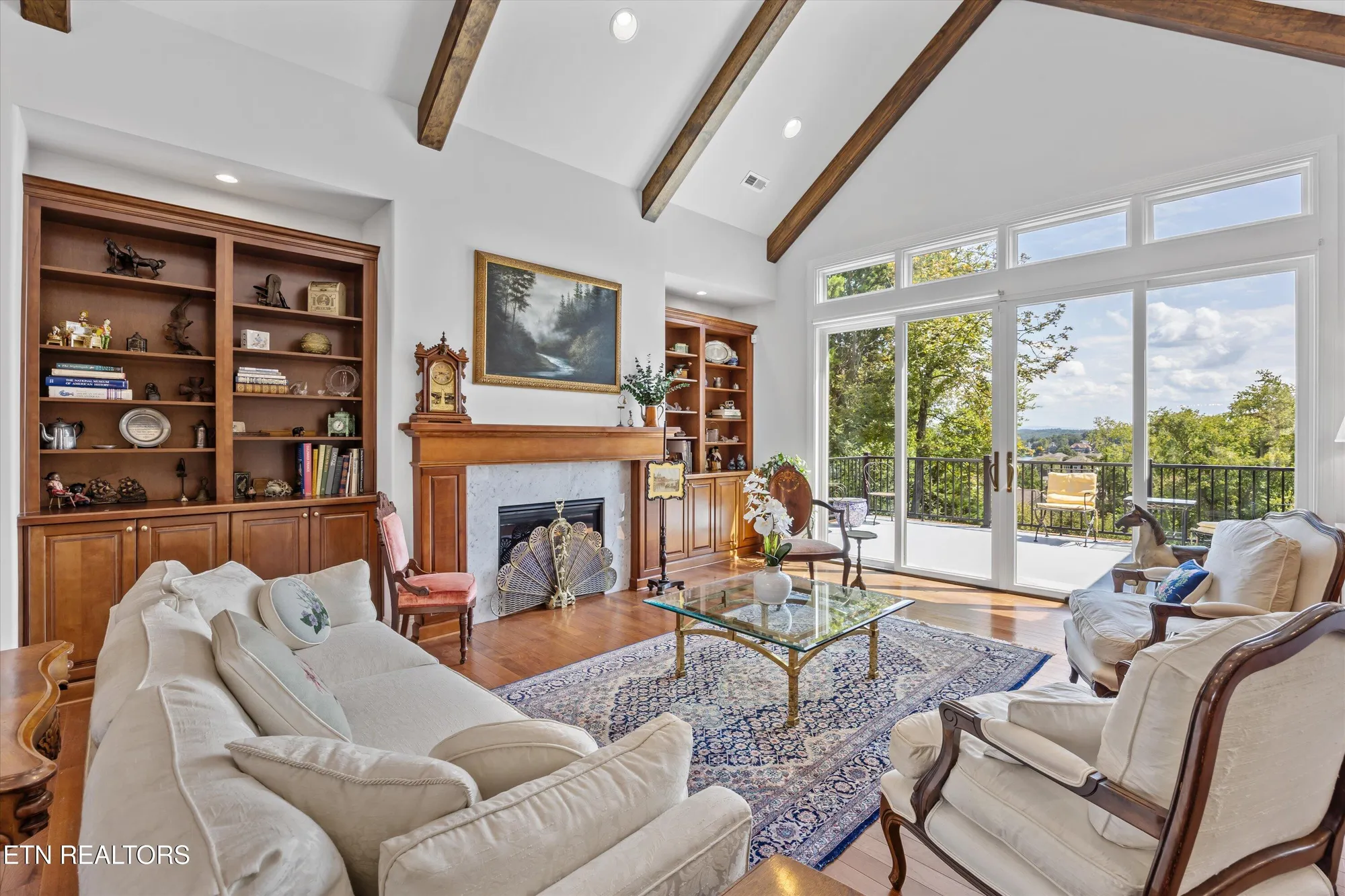 Property Slideshow image 9 of 54 | 302 coweta ct, Loudon, TN, 37774