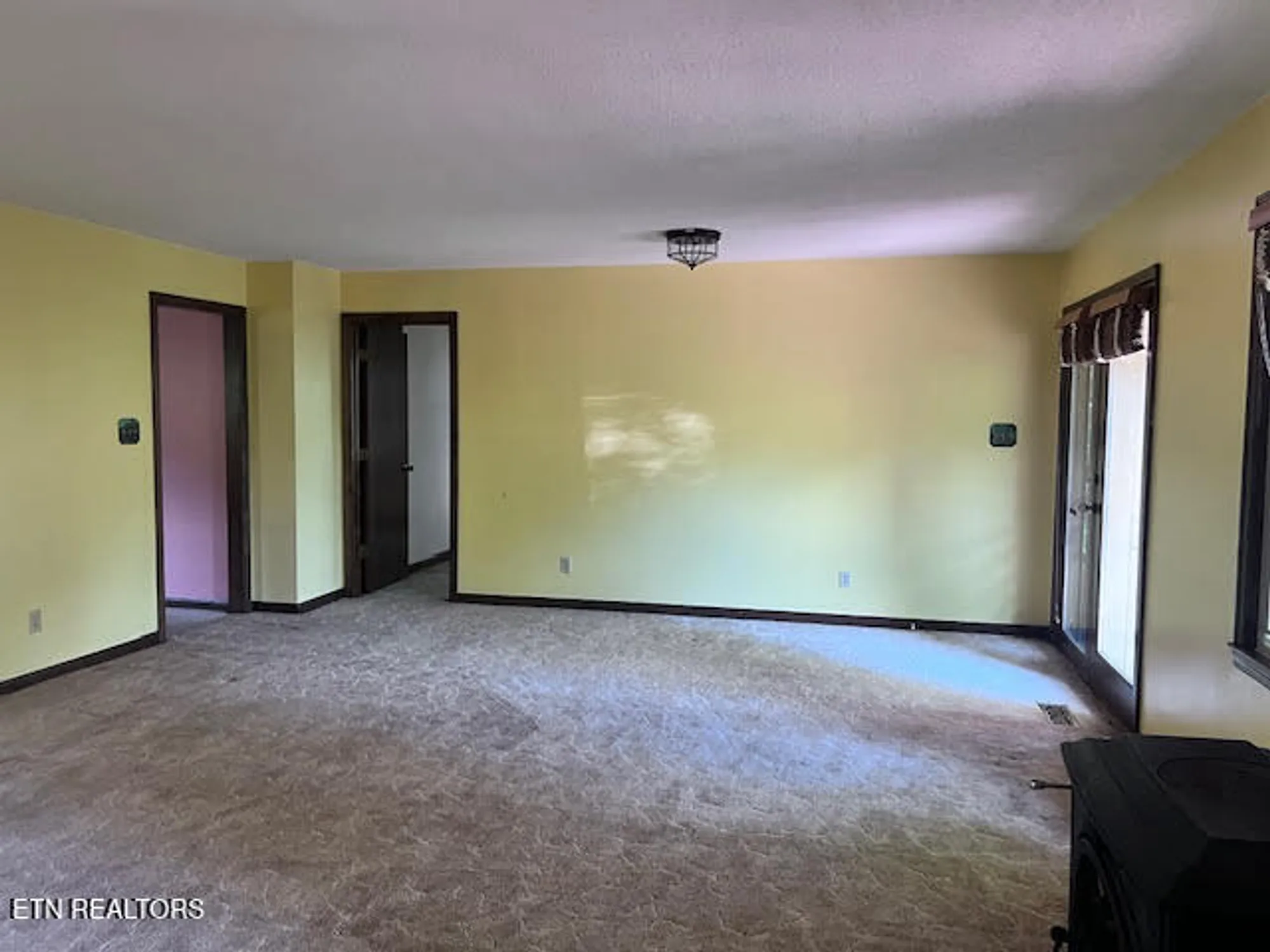 Property Slideshow image 7 of 30 | 223 saligugi cir, Loudon, TN, 37774