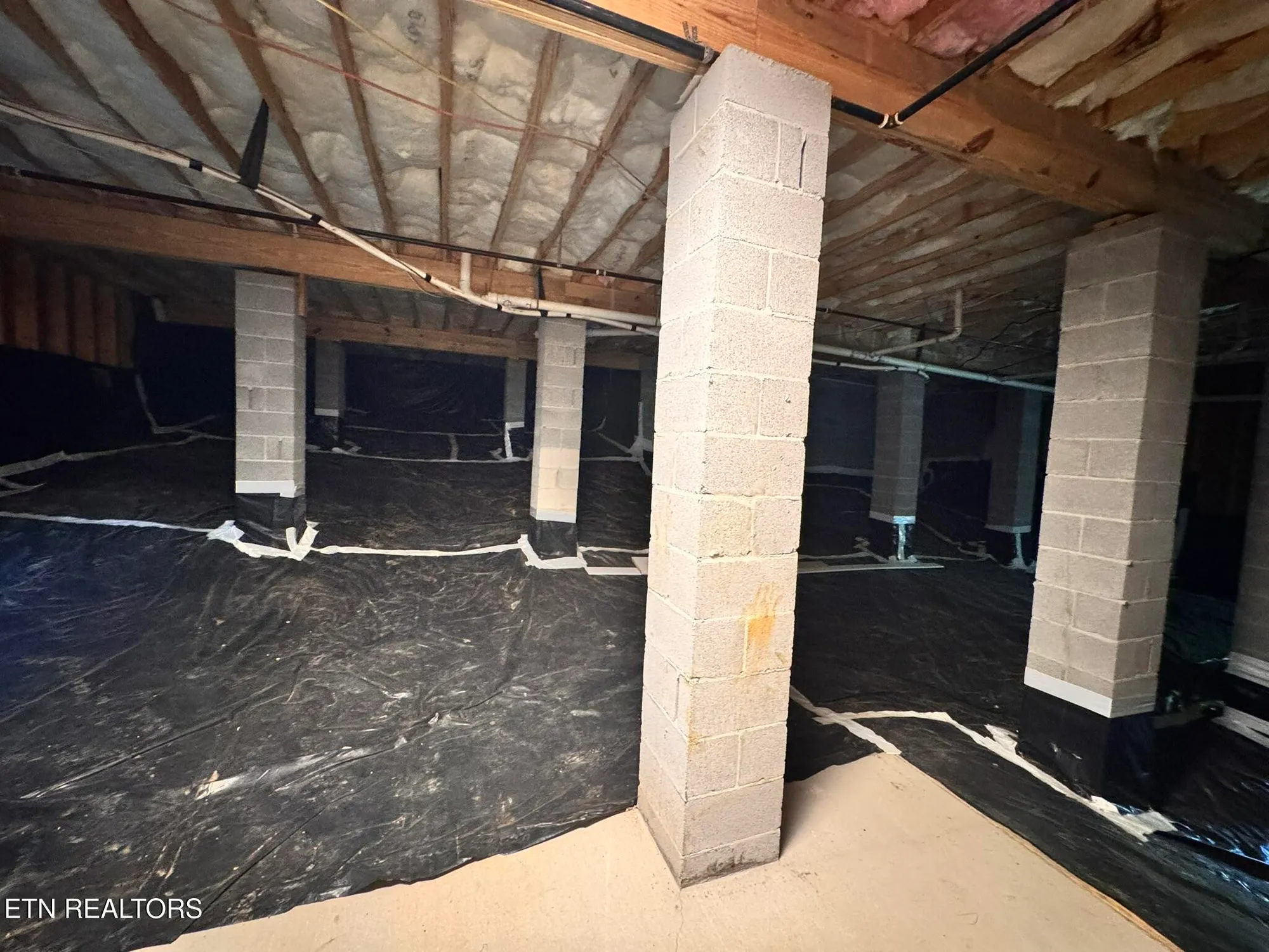 Property Slideshow image 44 of 50 | 264 elohi way, Loudon, TN, 37774