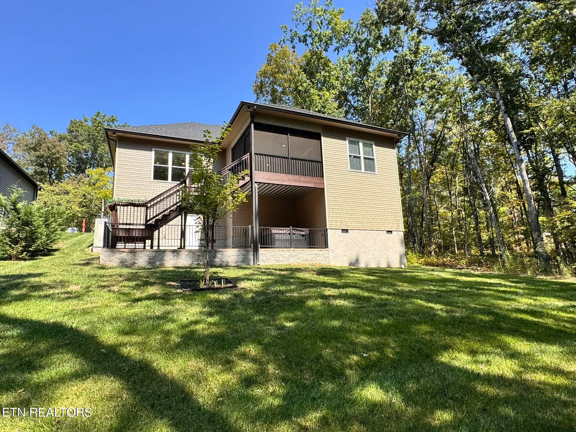 Property Slideshow image 46 of 50 | 264 elohi way, Loudon, TN, 37774