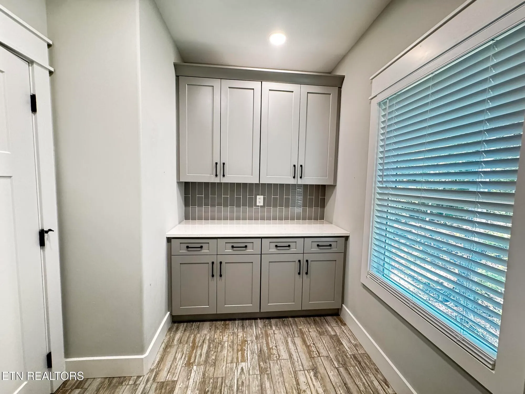 Property Slideshow image 16 of 50 | 264 elohi way, Loudon, TN, 37774