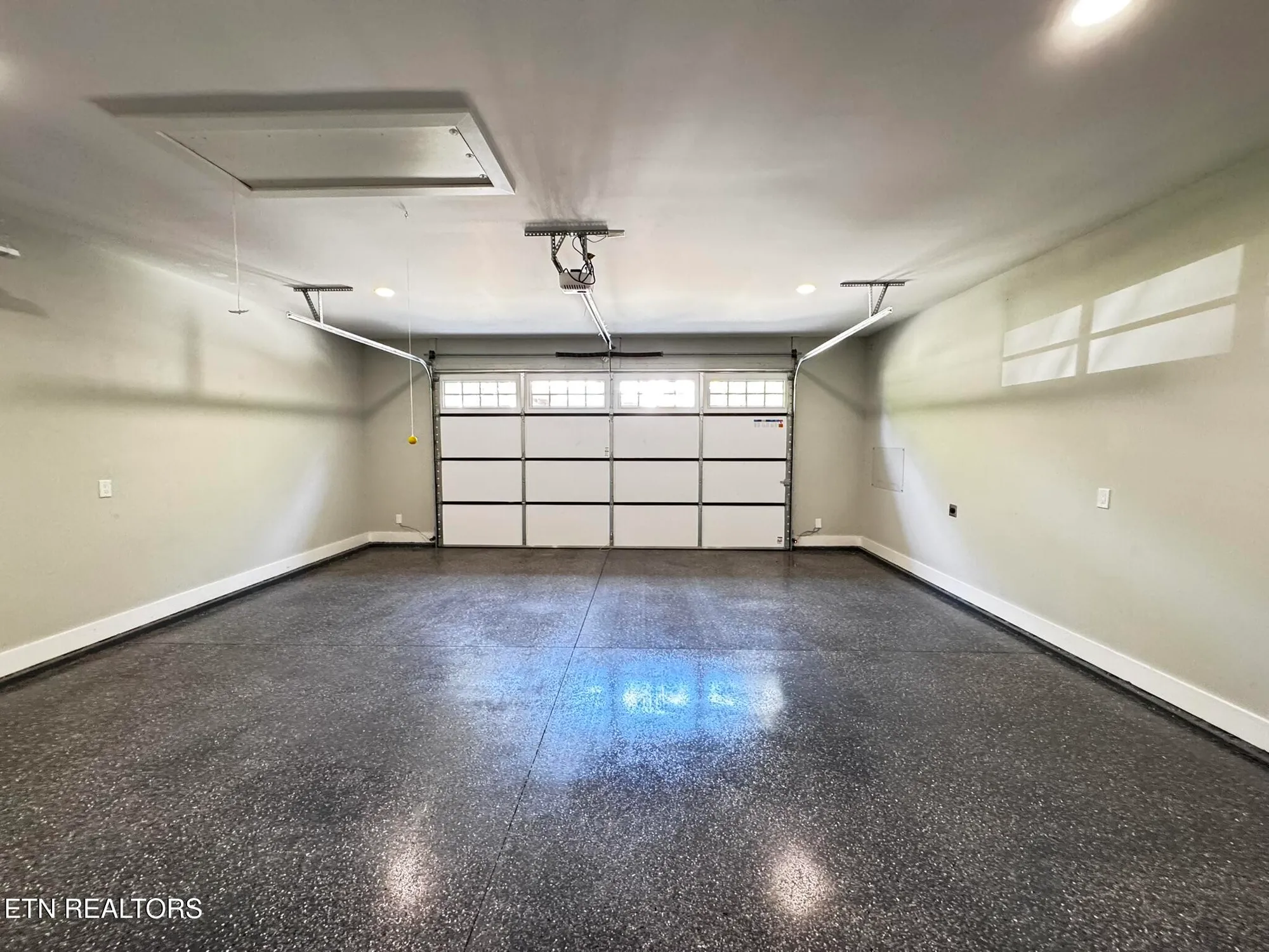 Property Slideshow image 39 of 50 | 264 elohi way, Loudon, TN, 37774