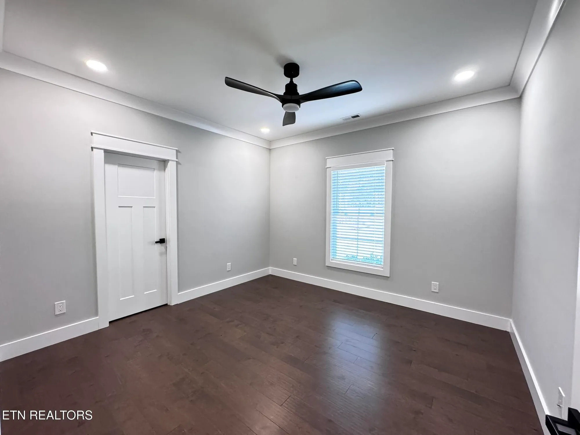 Property Slideshow image 34 of 50 | 264 elohi way, Loudon, TN, 37774