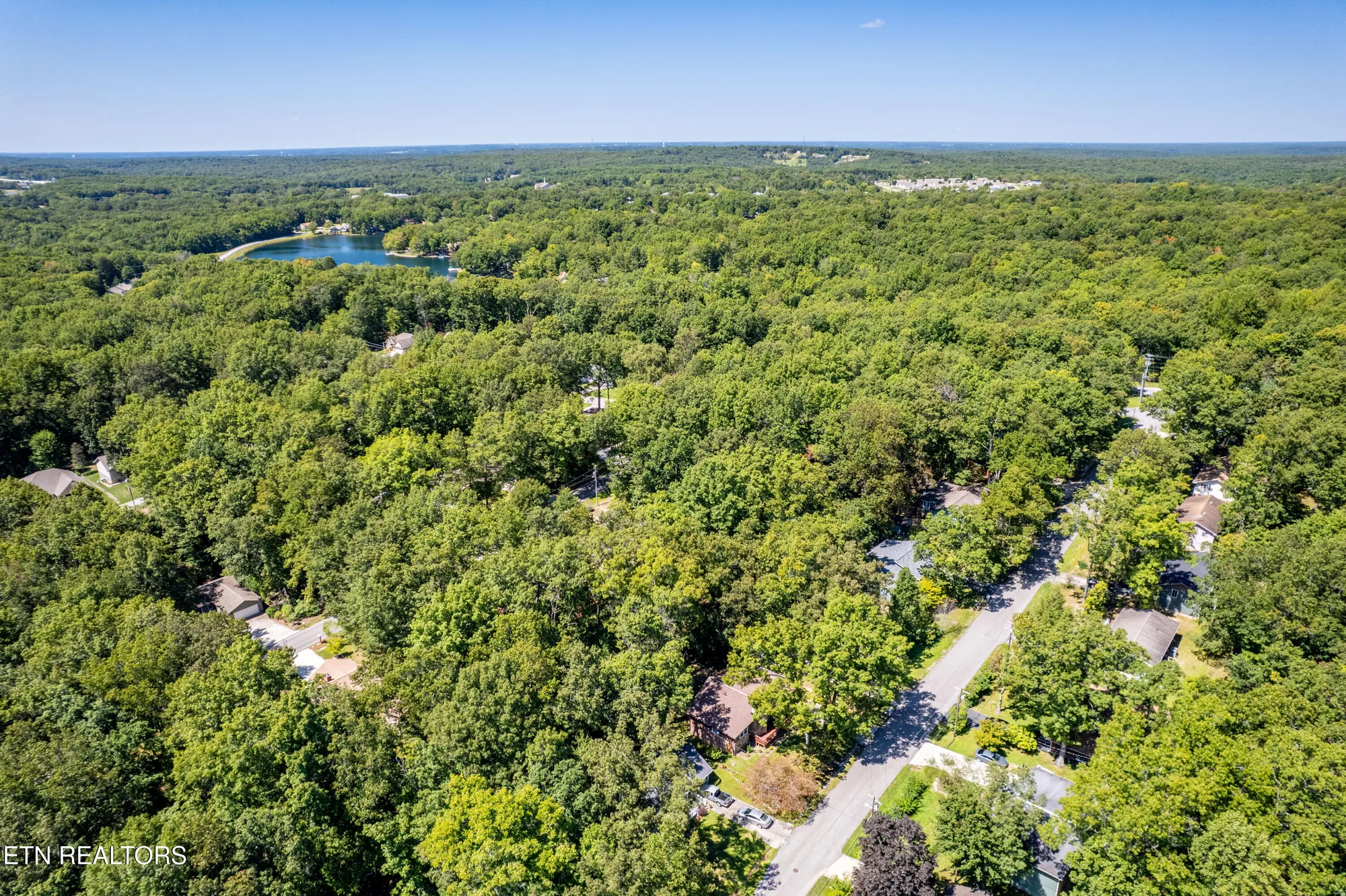 Property Slideshow image 47 of 56 | 112 jasper dr, Crossville, TN, 38558