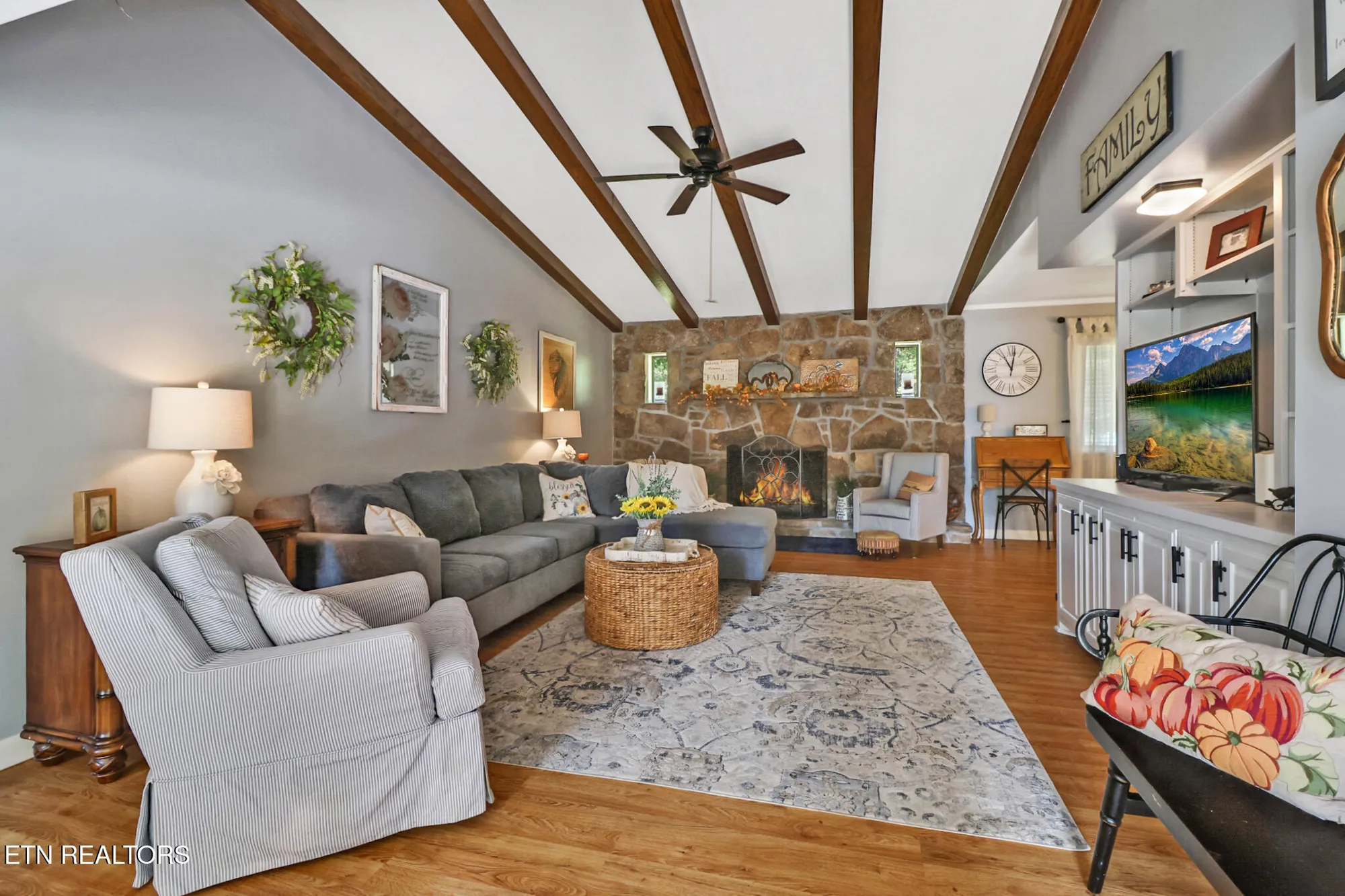 Property Slideshow image 5 of 41 | 154 anglewood dr, Crossville, TN, 38558