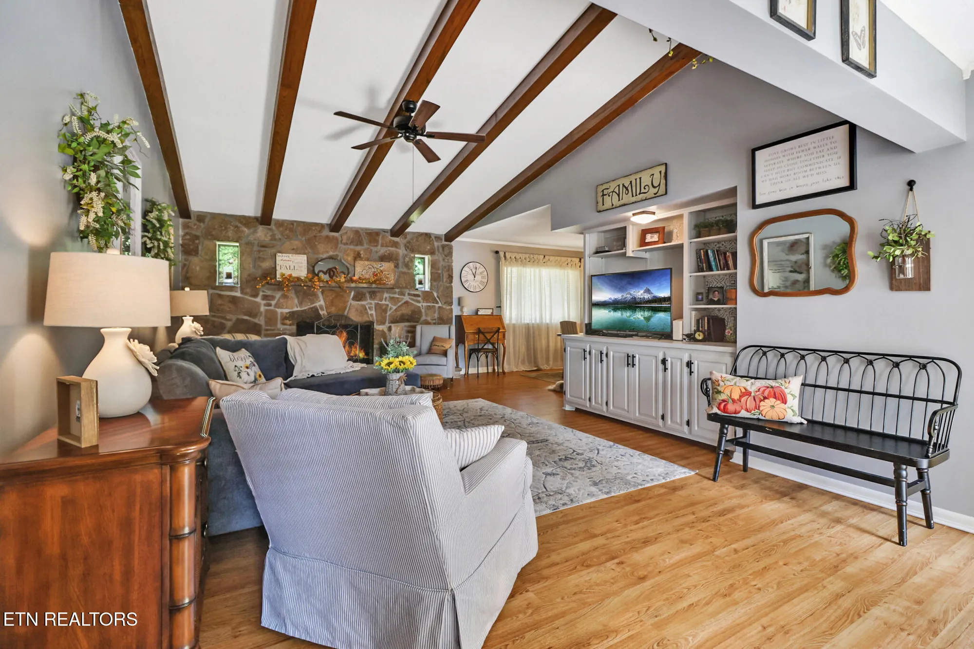 Property Slideshow image 6 of 41 | 154 anglewood dr, Crossville, TN, 38558