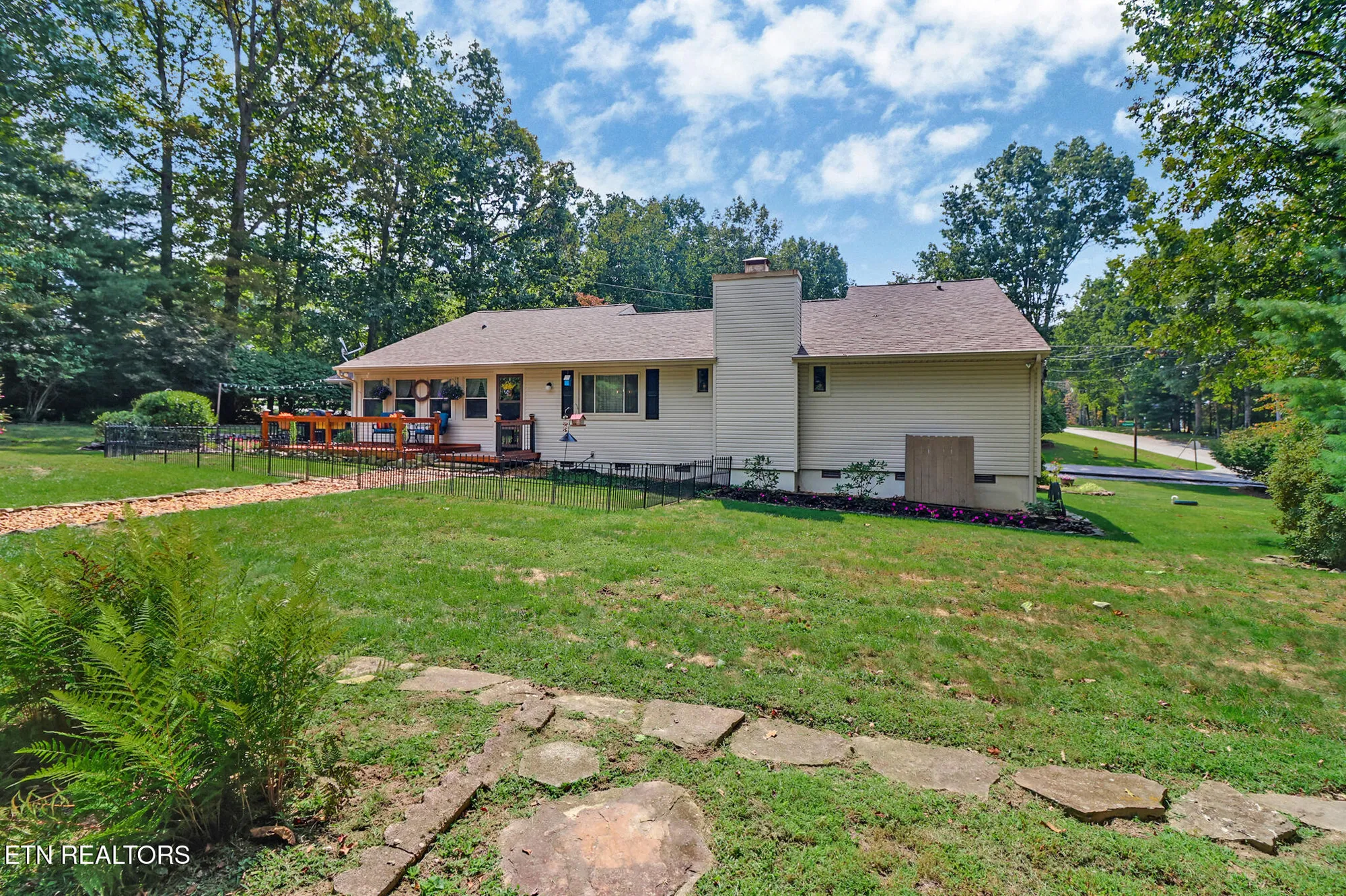 Property Slideshow image 35 of 41 | 154 anglewood dr, Crossville, TN, 38558