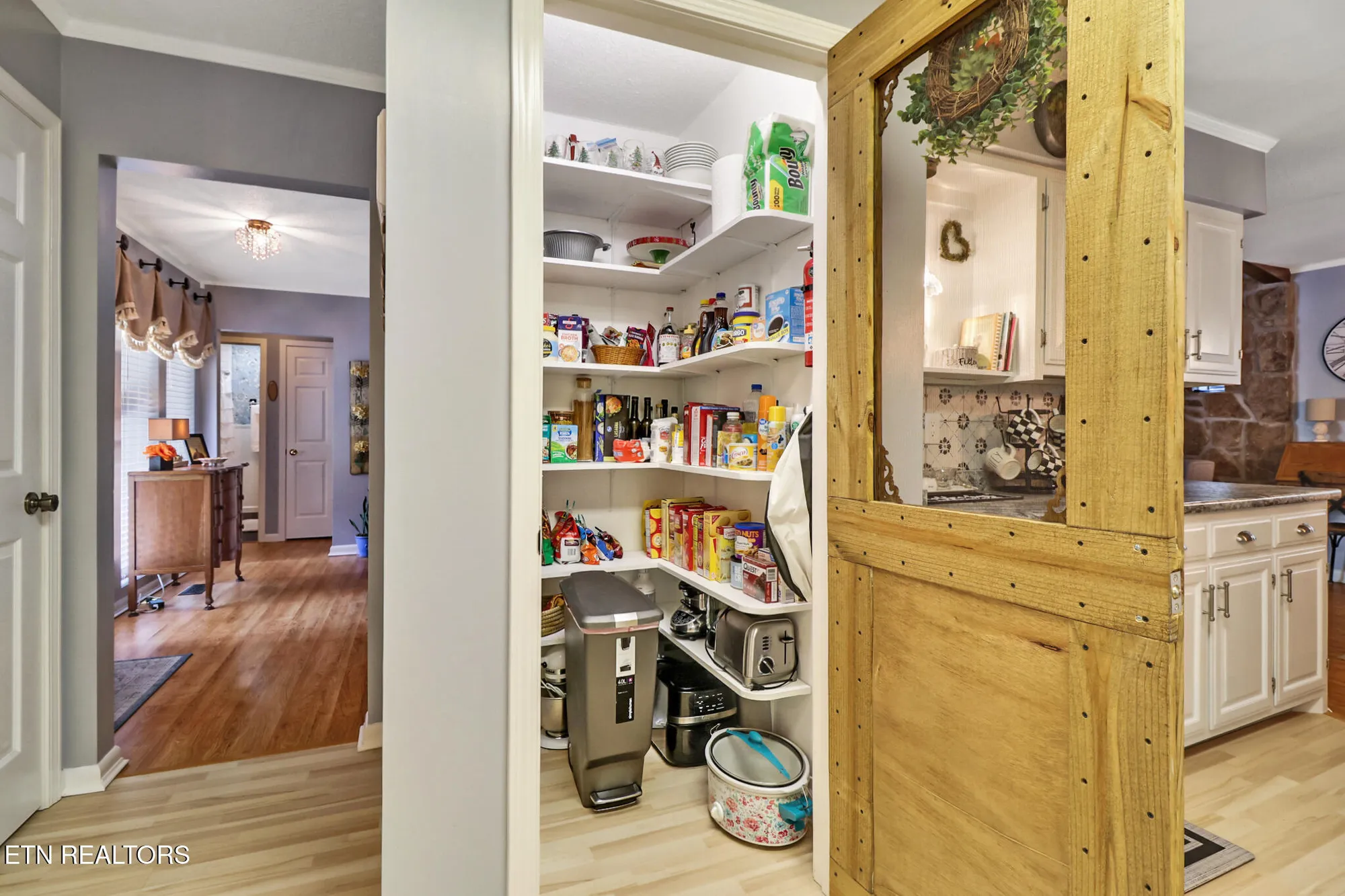 Property Slideshow image 22 of 41 | 154 anglewood dr, Crossville, TN, 38558