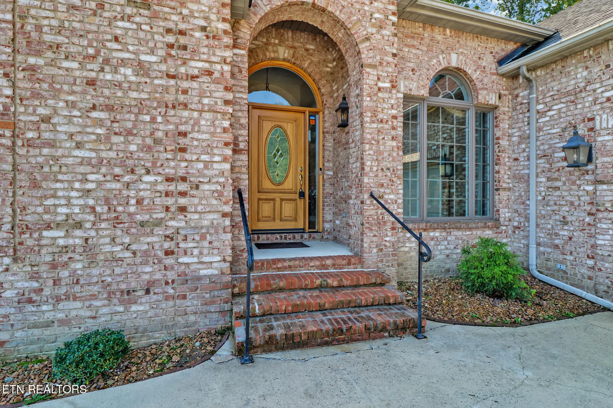 Property Slideshow image 5 of 44 | 102 bent oak ter, Crossville, TN, 38558