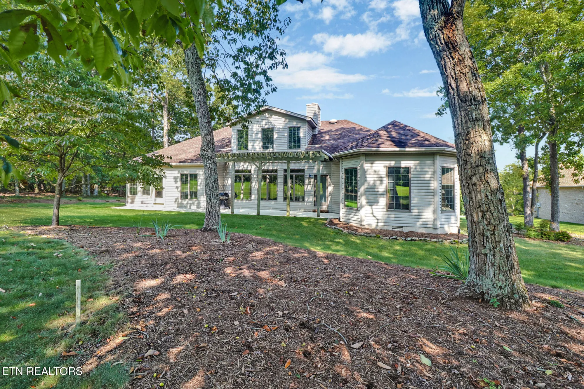 Property Slideshow image 37 of 44 | 102 bent oak ter, Crossville, TN, 38558