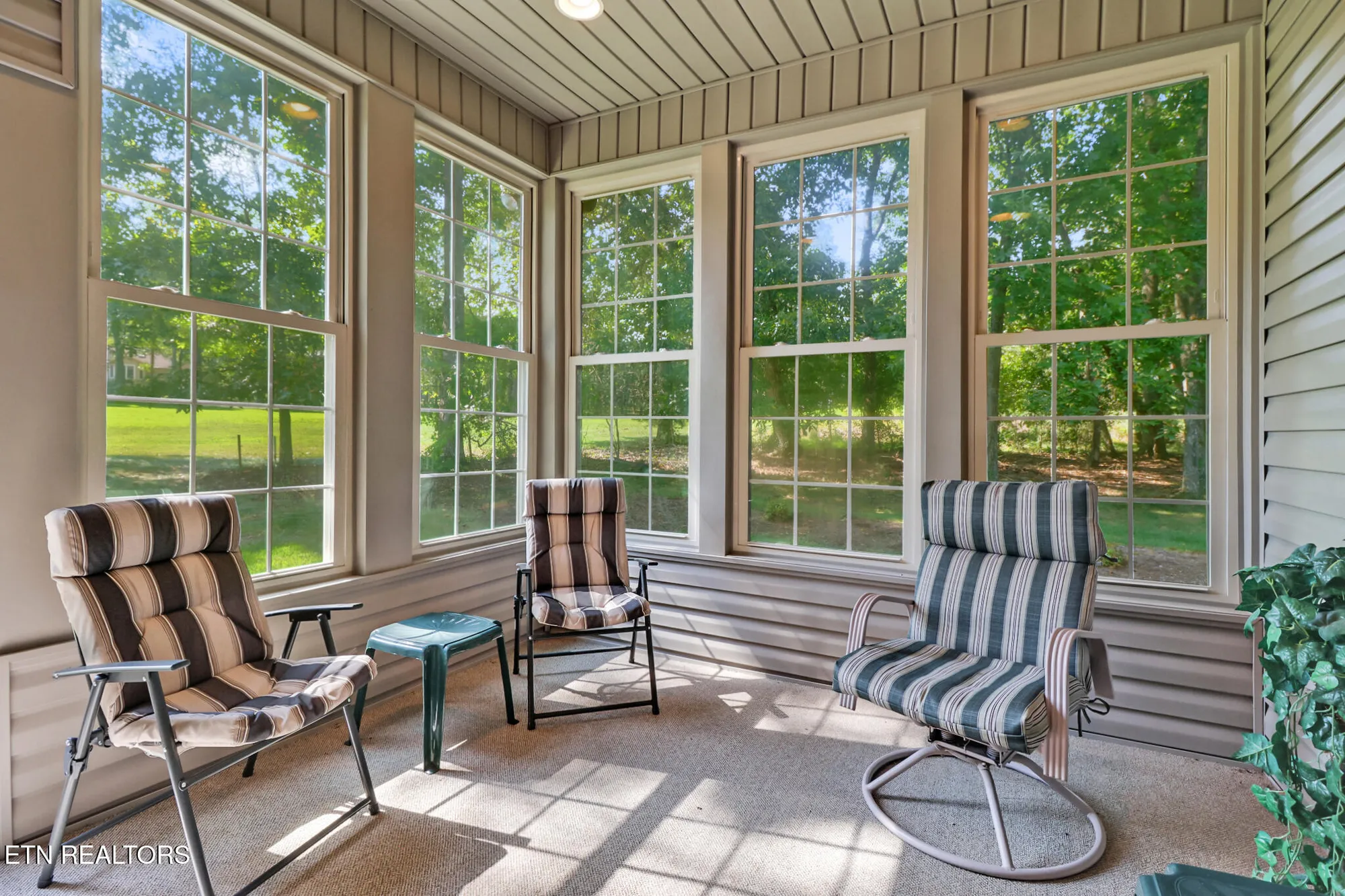 Property Slideshow image 30 of 44 | 102 bent oak ter, Crossville, TN, 38558