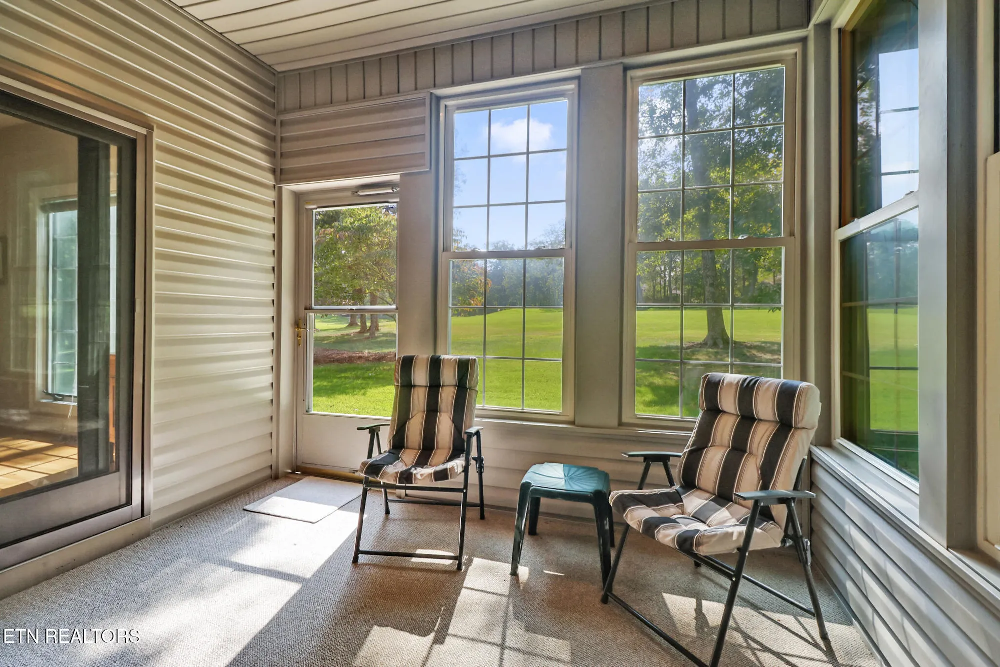 Property Slideshow image 31 of 44 | 102 bent oak ter, Crossville, TN, 38558