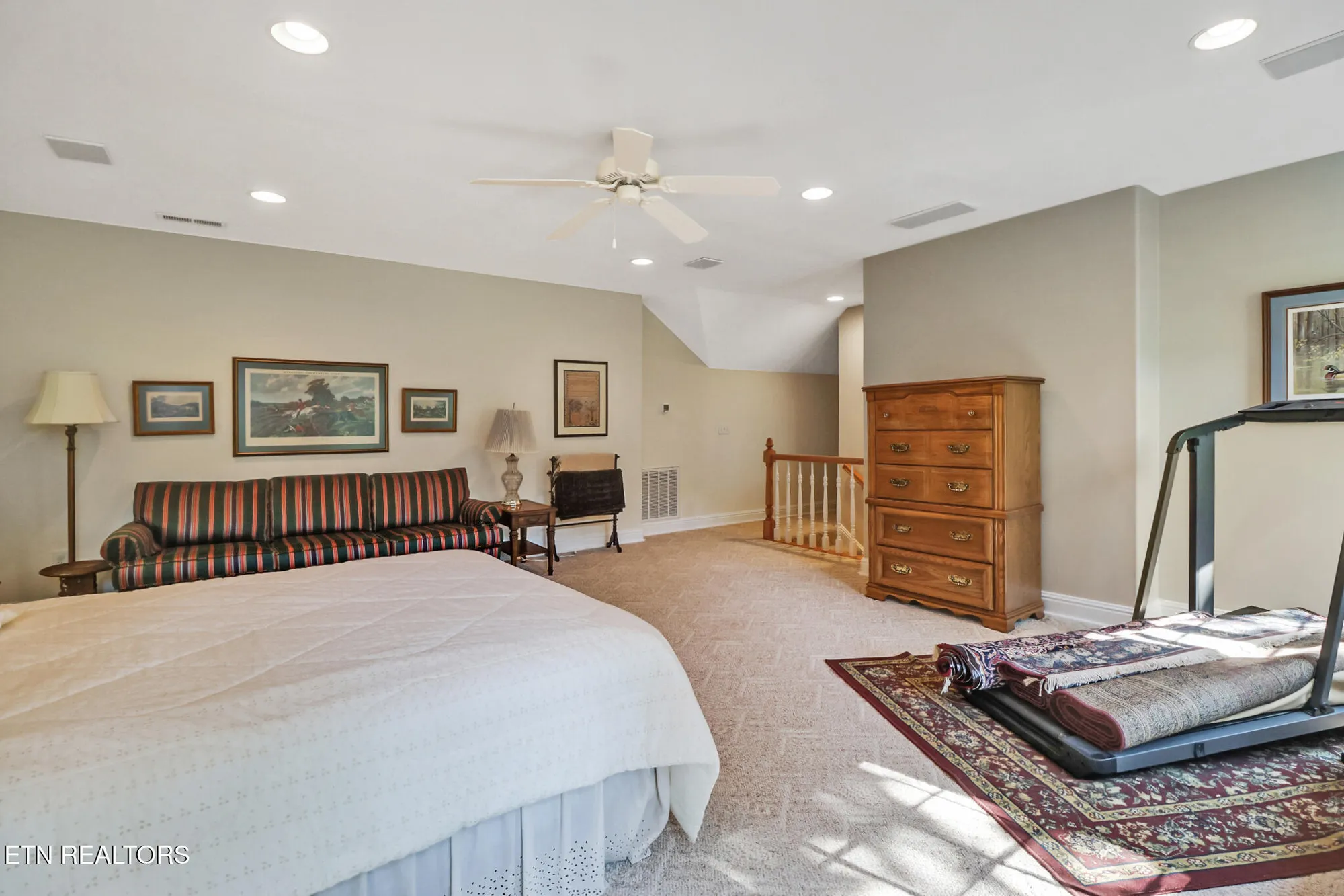 Property Slideshow image 28 of 44 | 102 bent oak ter, Crossville, TN, 38558