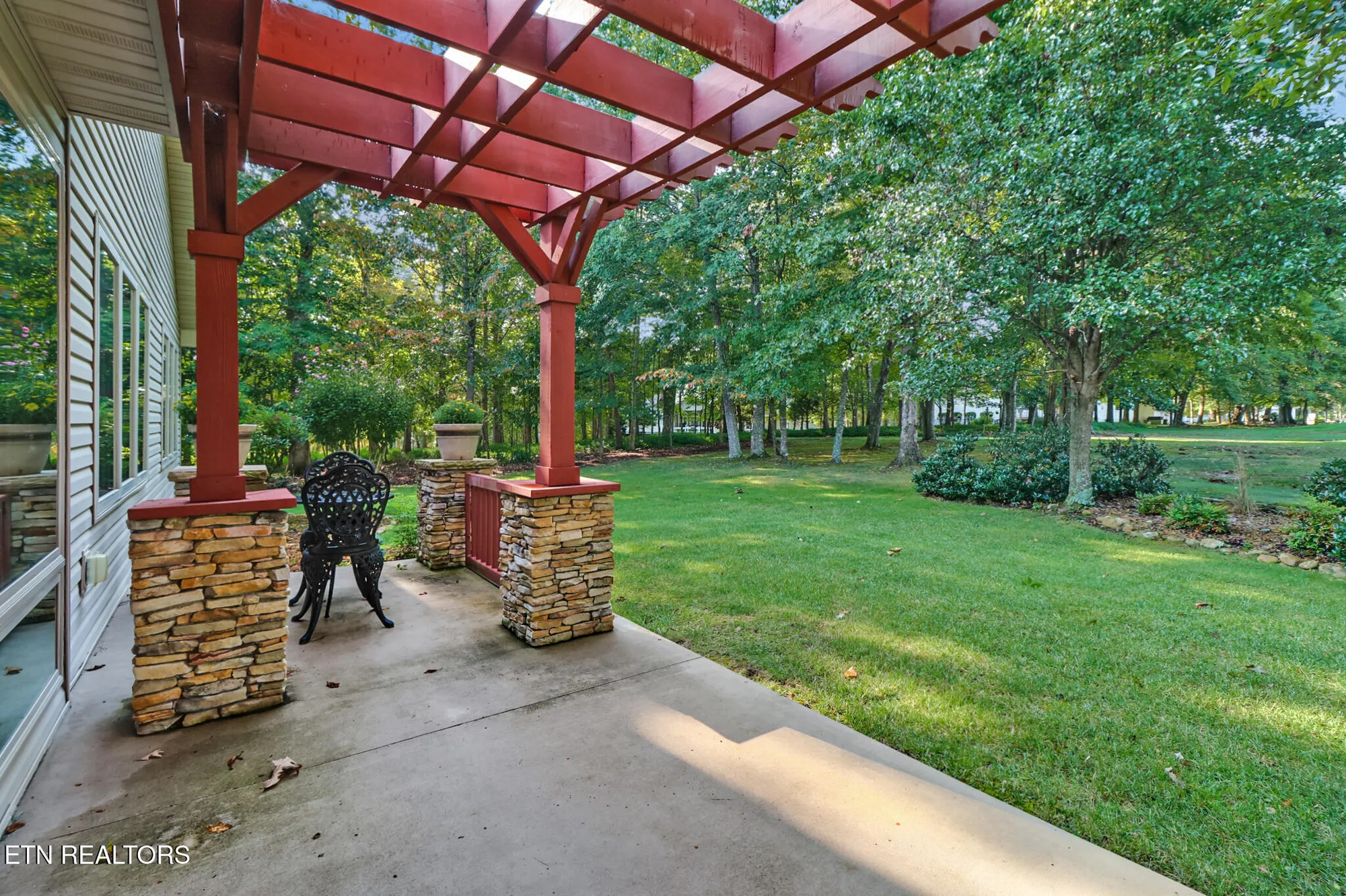 Property Slideshow image 34 of 44 | 107 forest hill dr, Crossville, TN, 38558