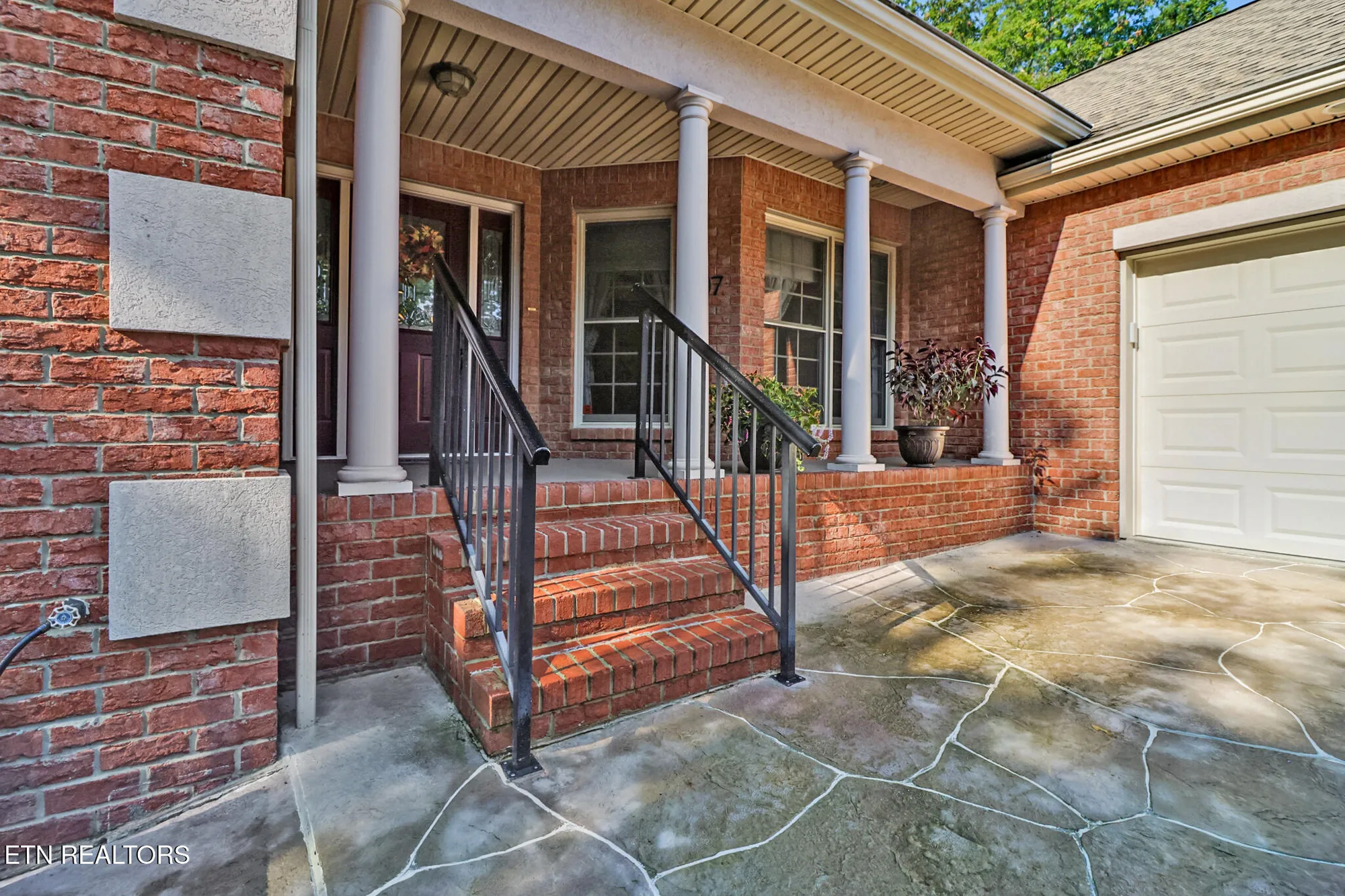 Property Slideshow image 4 of 44 | 107 forest hill dr, Crossville, TN, 38558