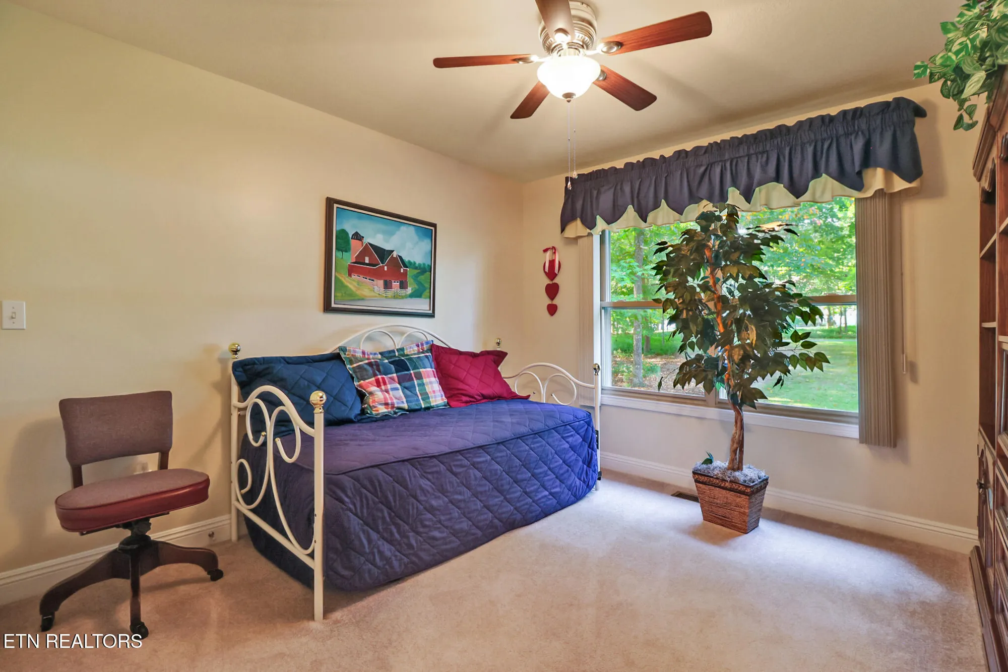 Property Slideshow image 26 of 44 | 107 forest hill dr, Crossville, TN, 38558