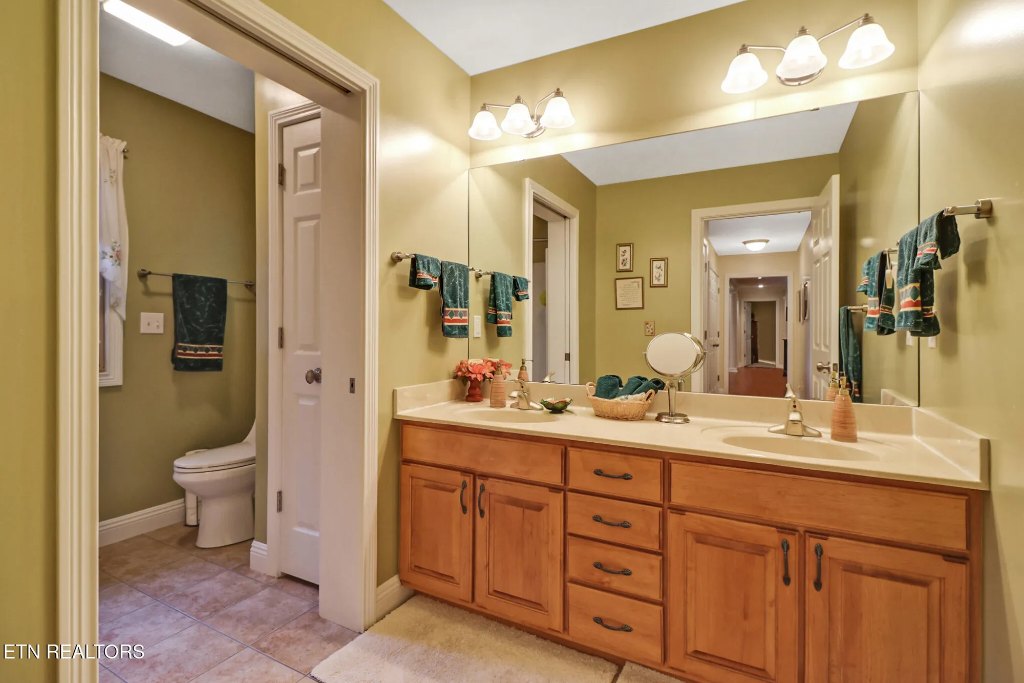 Property Slideshow image 28 of 44 | 107 forest hill dr, Crossville, TN, 38558