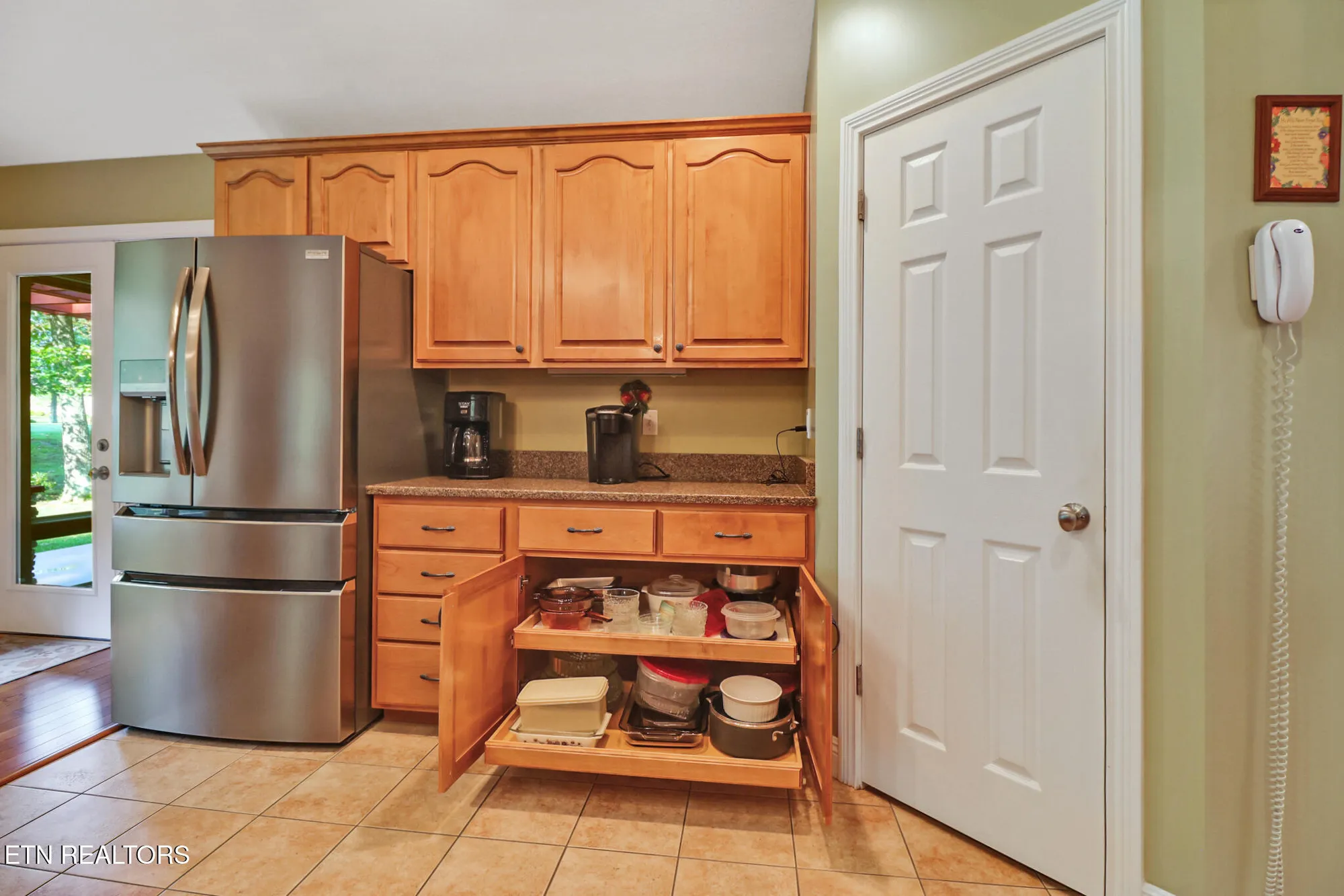 Property Slideshow image 14 of 44 | 107 forest hill dr, Crossville, TN, 38558