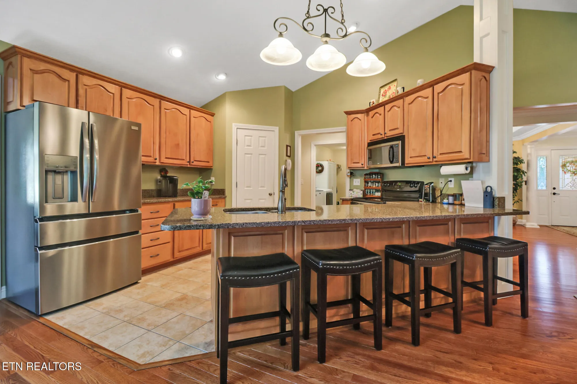 Property Slideshow image 15 of 44 | 107 forest hill dr, Crossville, TN, 38558