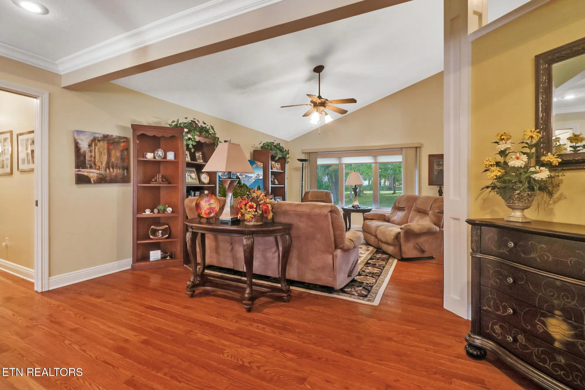 Property Slideshow image 11 of 44 | 107 forest hill dr, Crossville, TN, 38558