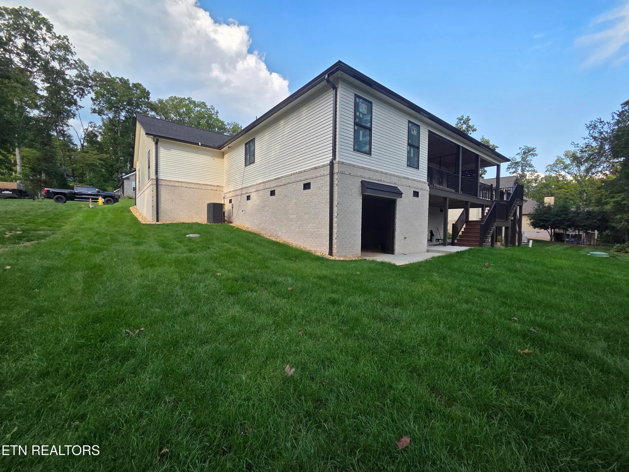 Property Slideshow image 4 of 5 | 162 kawga way, Loudon, TN, 37774