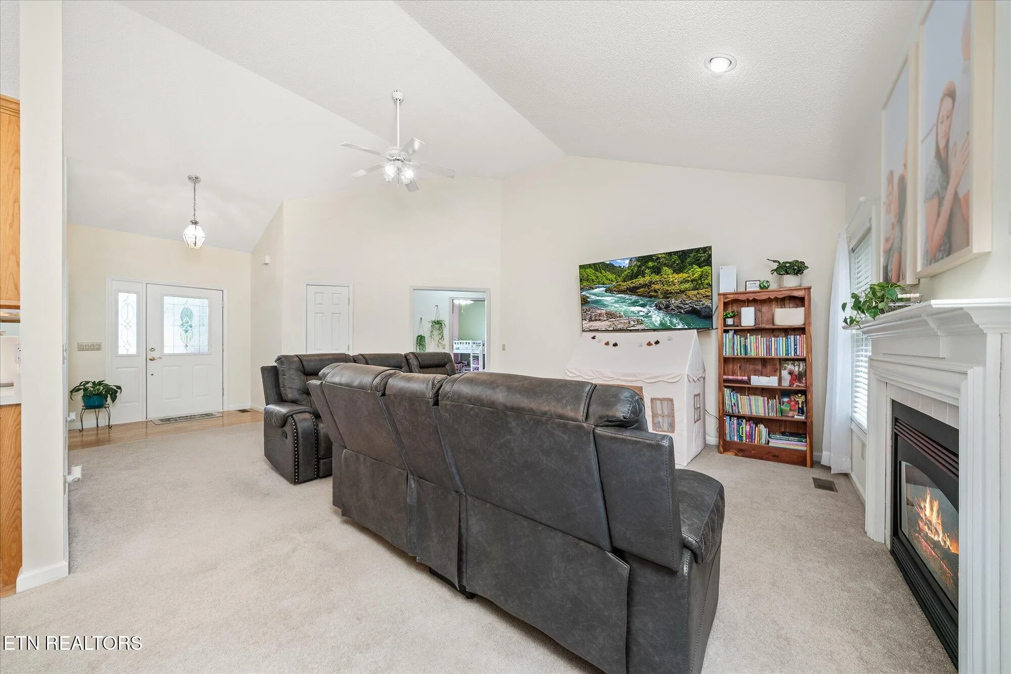 Property Slideshow image 8 of 32 | 145 forest hill dr, Crossville, TN, 38558