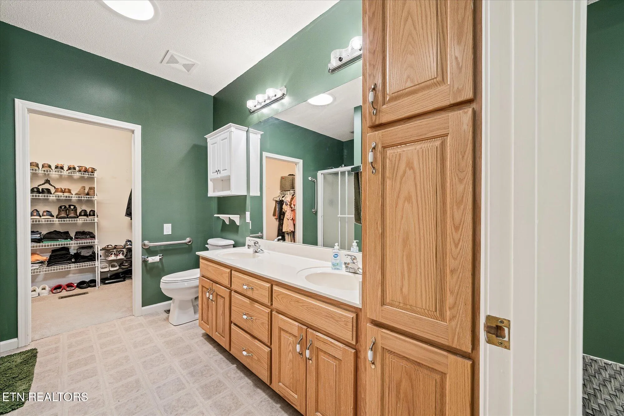 Property Slideshow image 21 of 32 | 145 forest hill dr, Crossville, TN, 38558