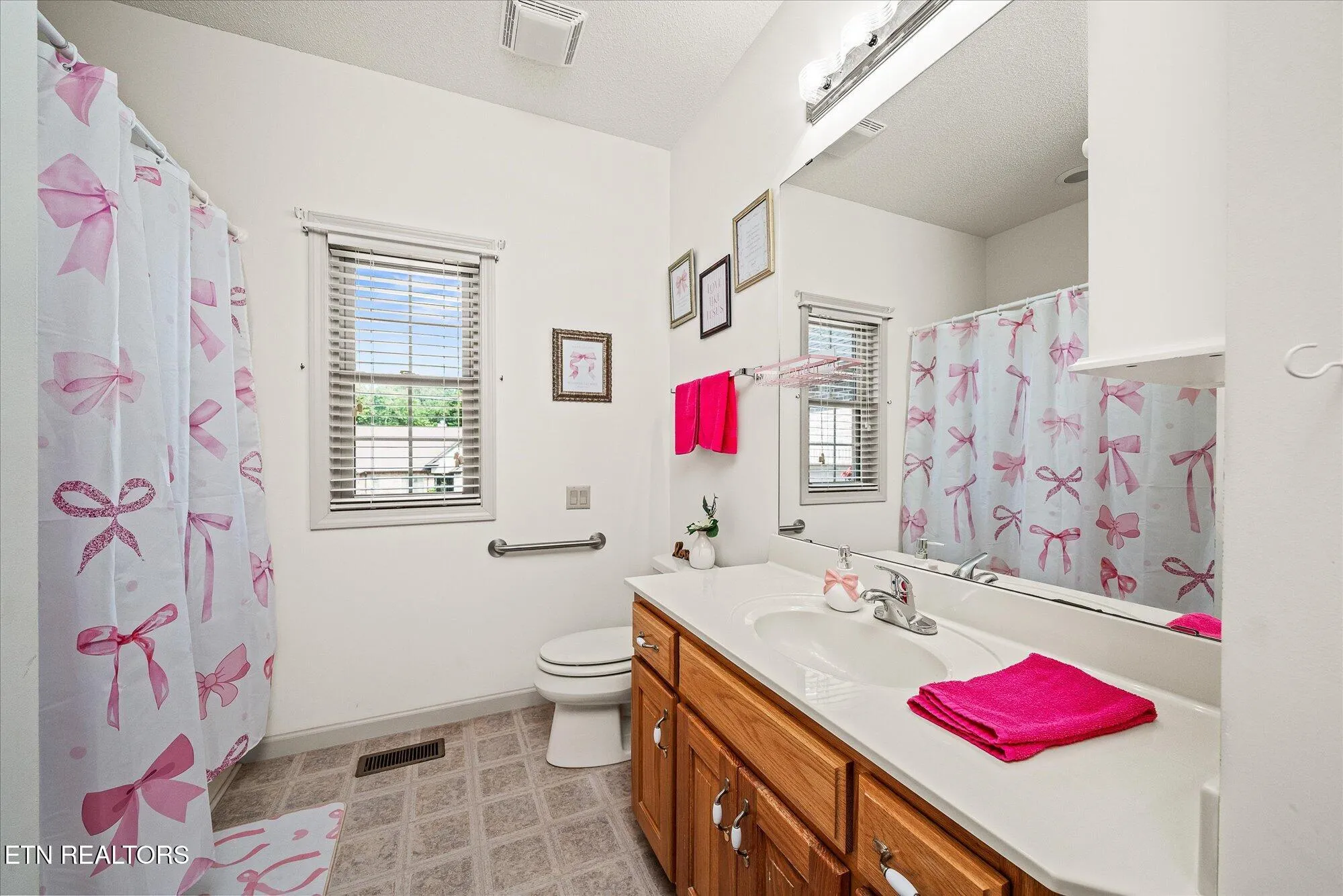 Property Slideshow image 24 of 32 | 145 forest hill dr, Crossville, TN, 38558