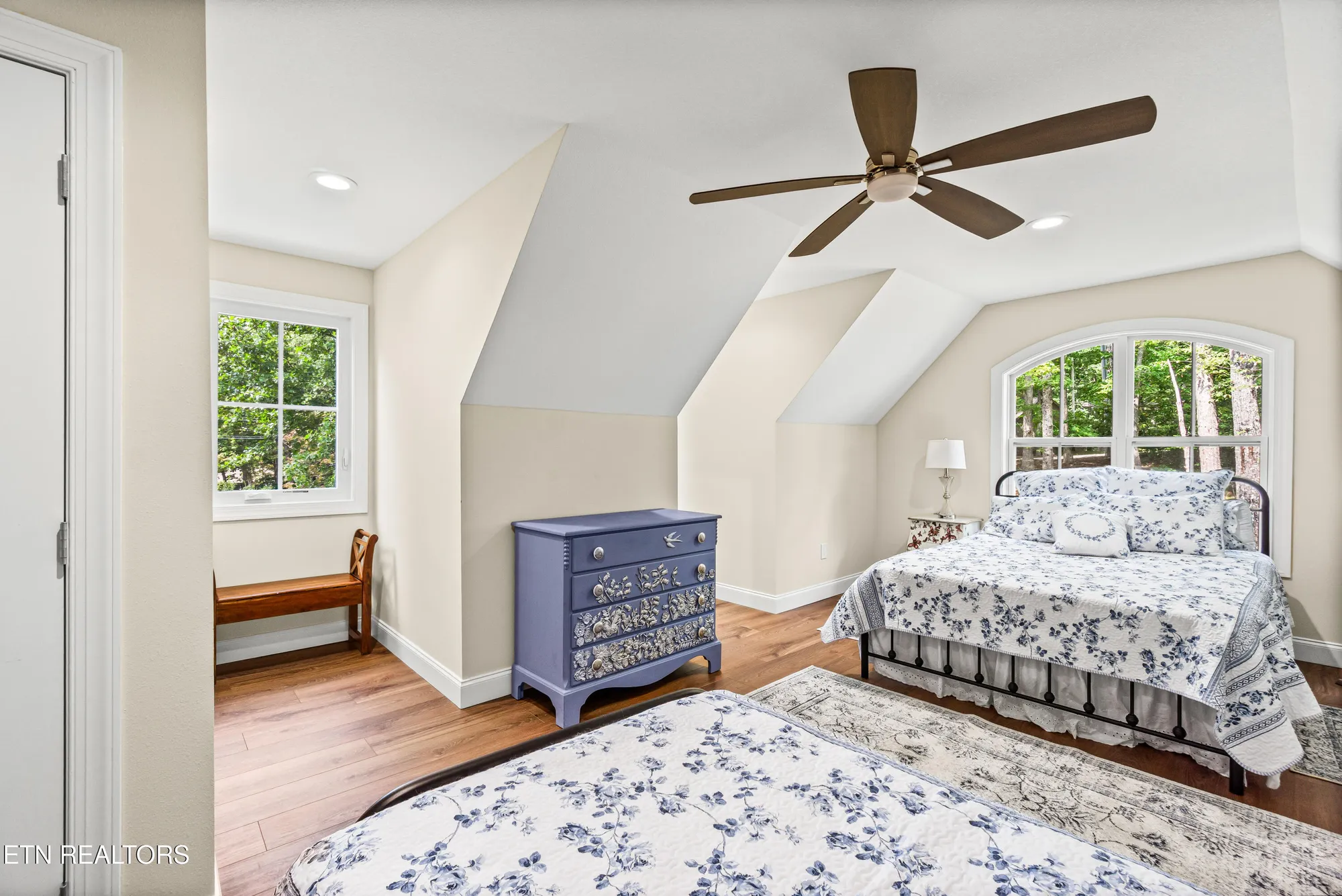 Property Slideshow image 32 of 51 | 43 overlook cir, Crossville, TN, 38558