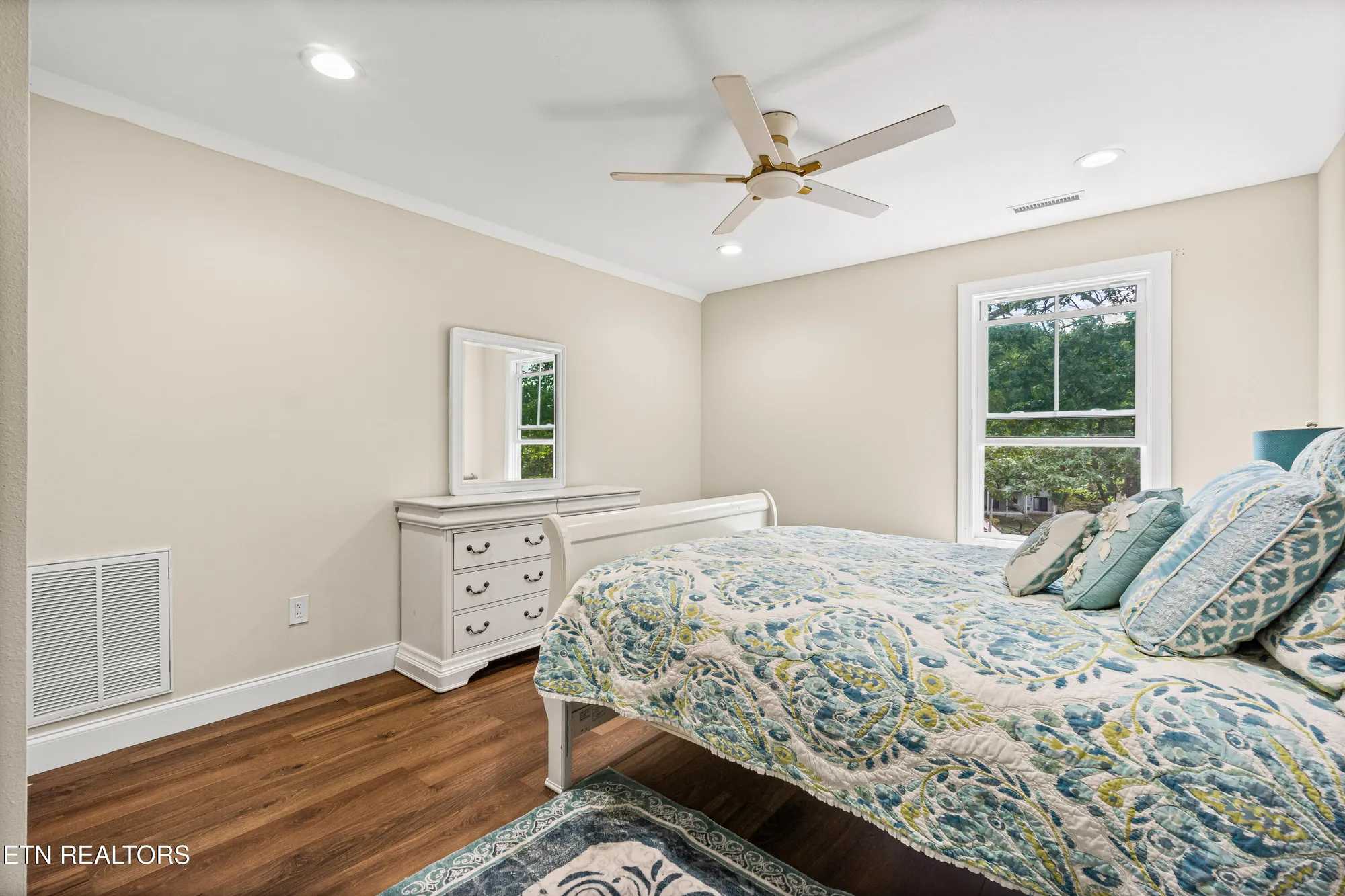 Property Slideshow image 28 of 51 | 43 overlook cir, Crossville, TN, 38558