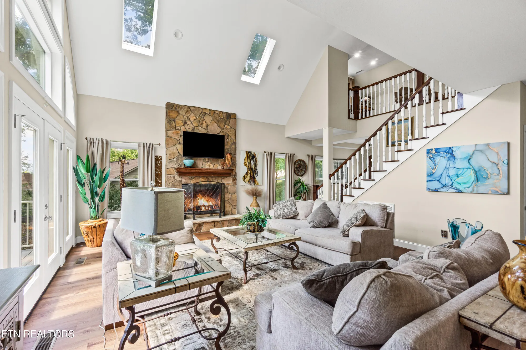 Property Slideshow image 8 of 51 | 43 overlook cir, Crossville, TN, 38558