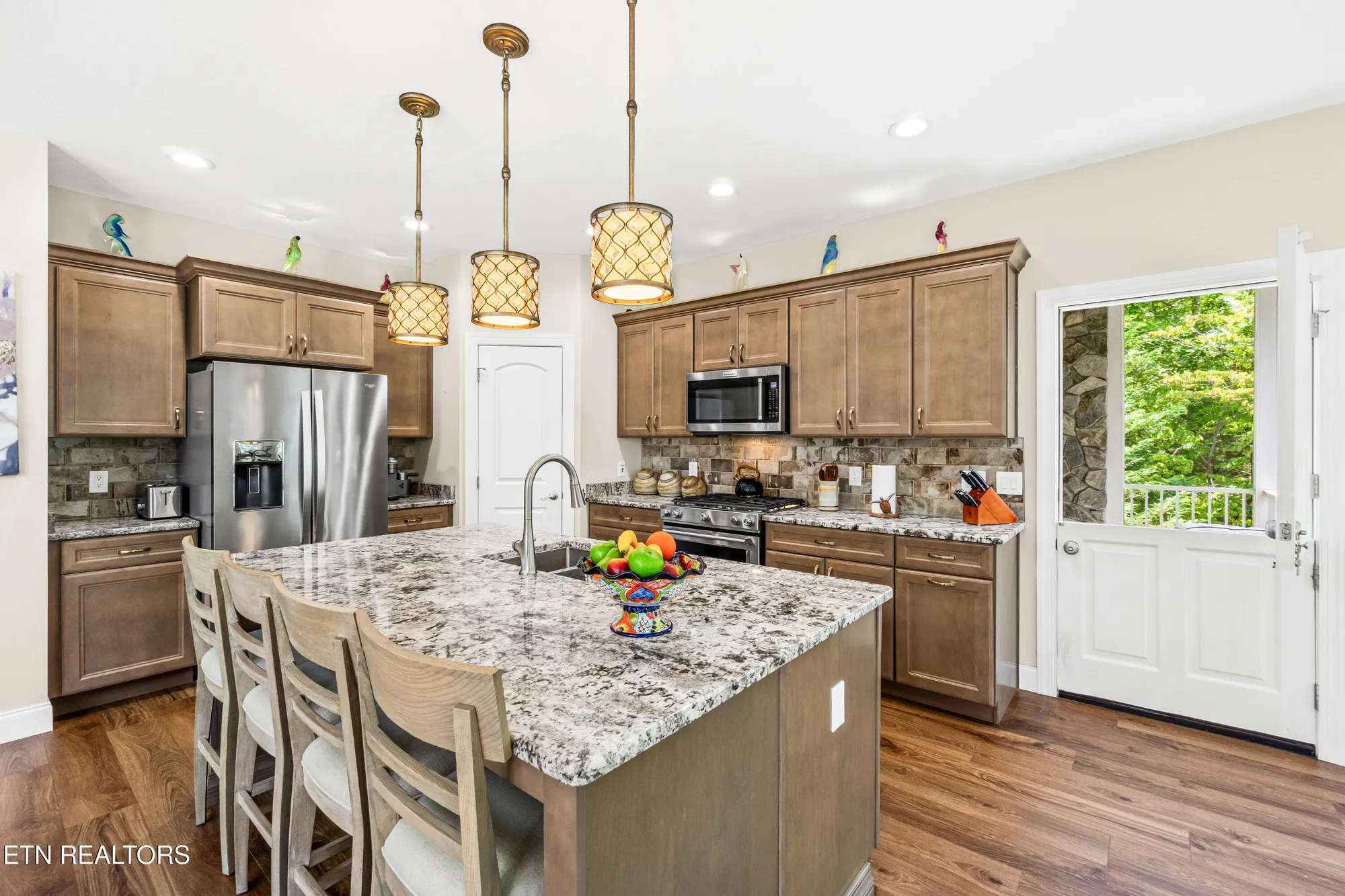 Property Slideshow image 12 of 51 | 43 overlook cir, Crossville, TN, 38558