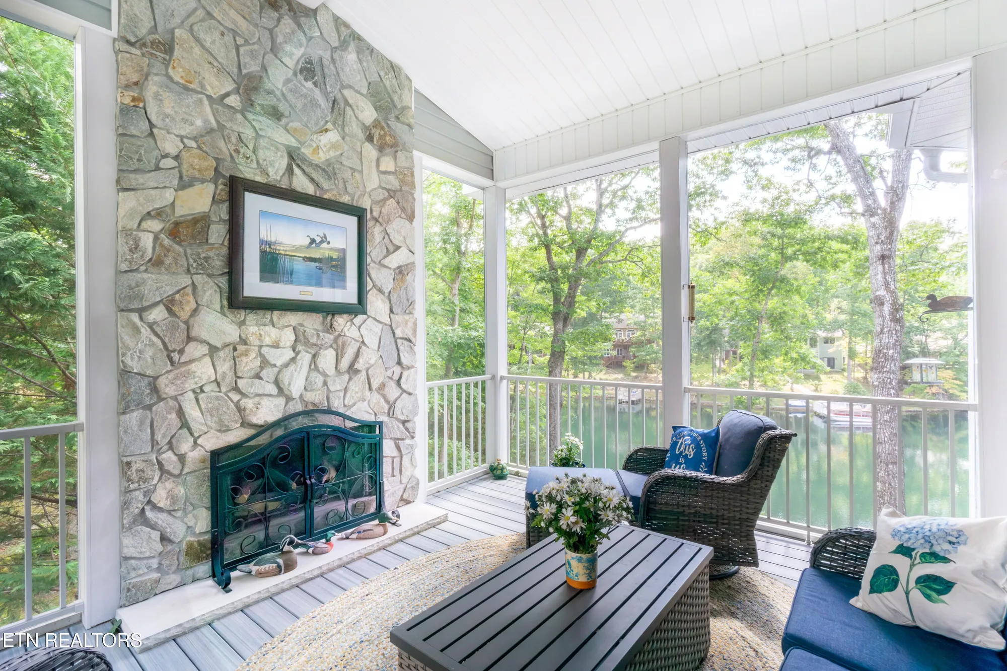 Property Slideshow image 18 of 51 | 43 overlook cir, Crossville, TN, 38558