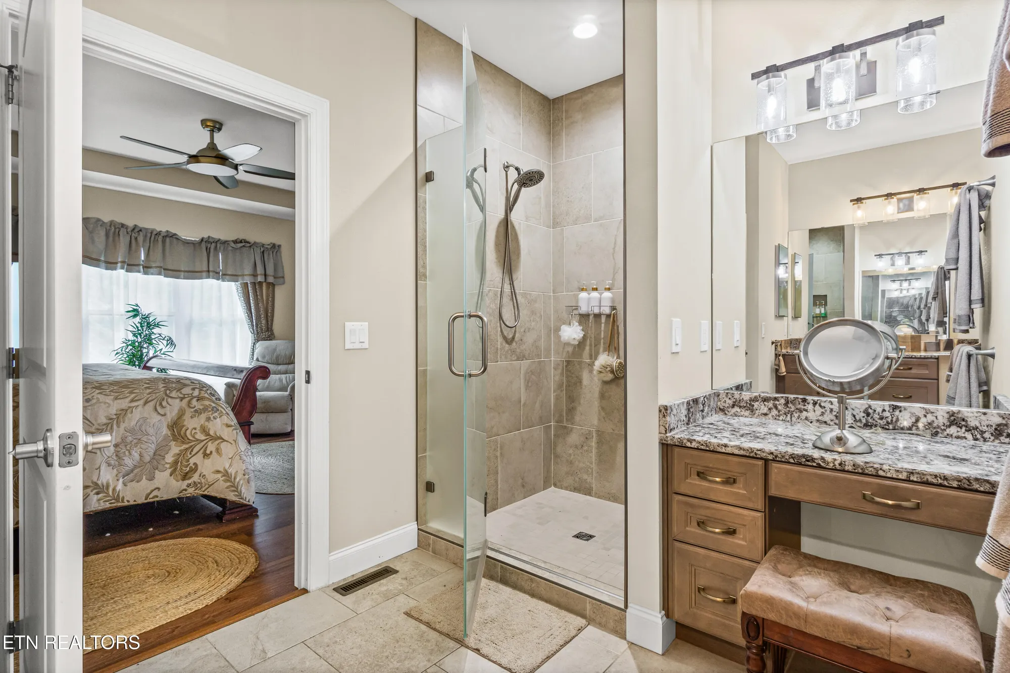 Property Slideshow image 23 of 51 | 43 overlook cir, Crossville, TN, 38558