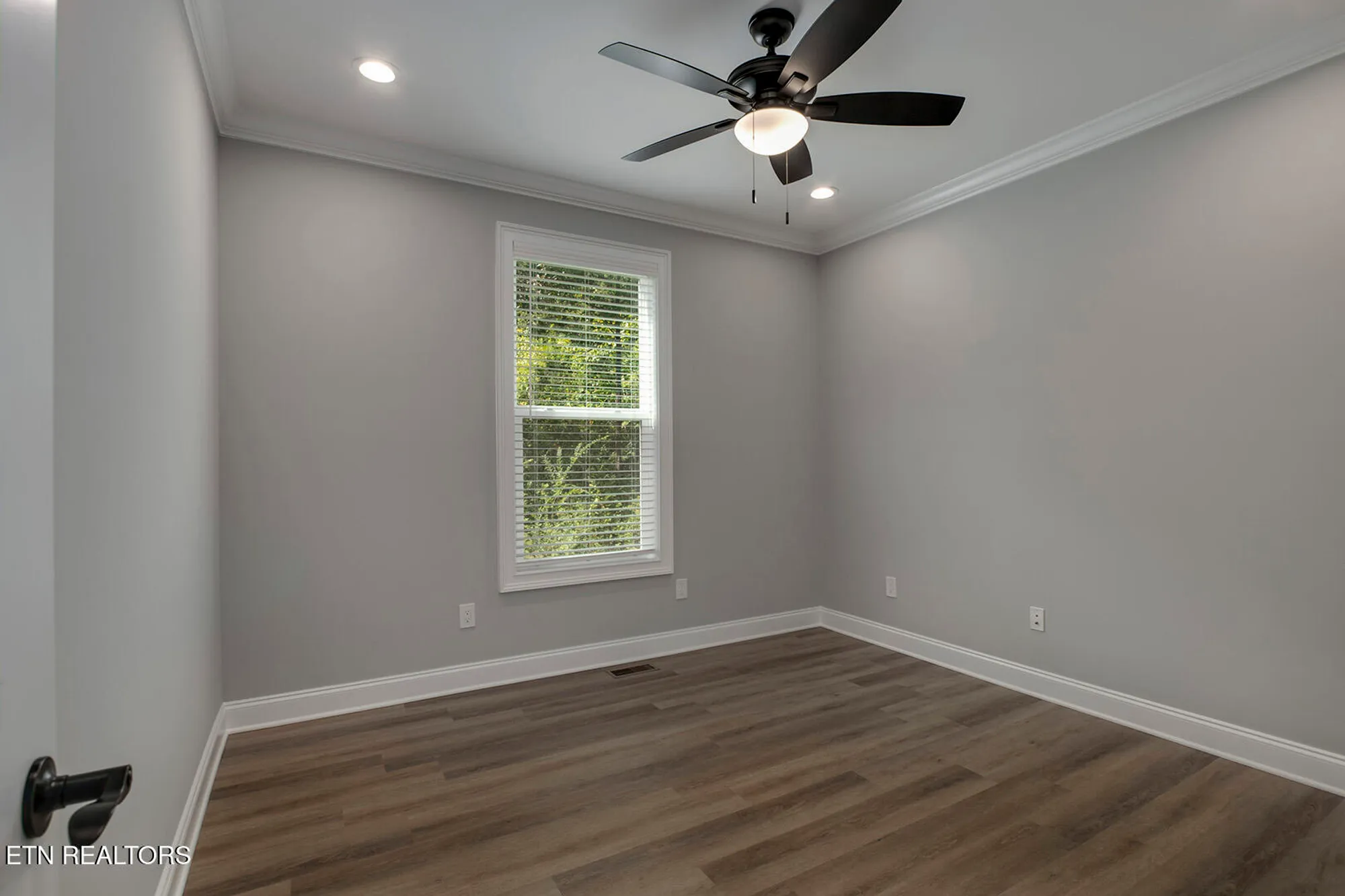 Property Slideshow image 22 of 61 | 310 dudala way, Loudon, TN, 37774