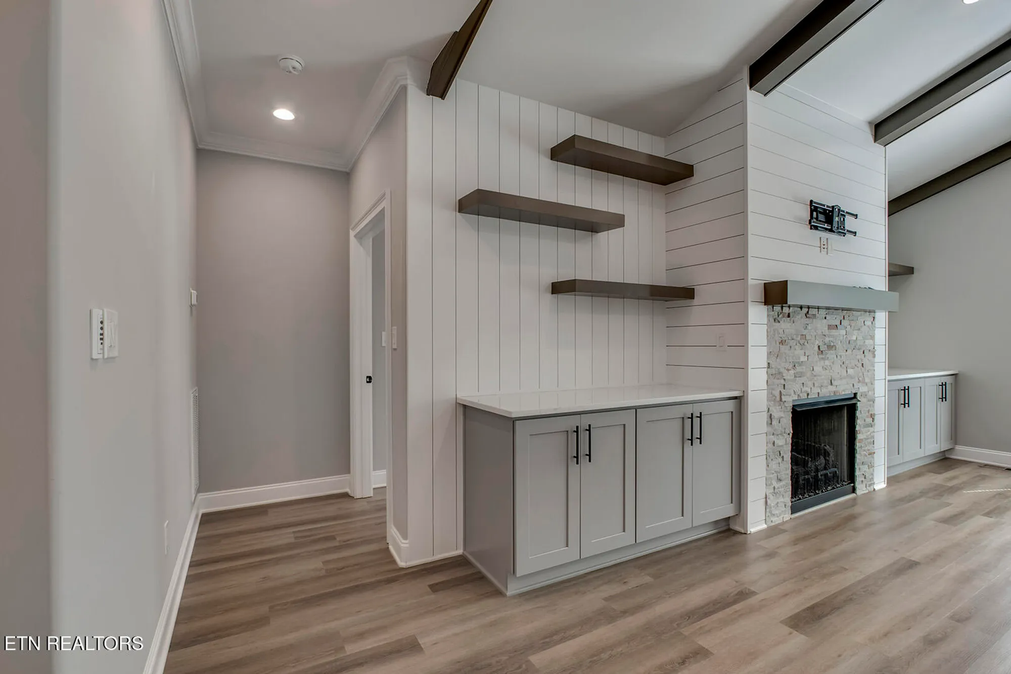 Property Slideshow image 24 of 61 | 310 dudala way, Loudon, TN, 37774