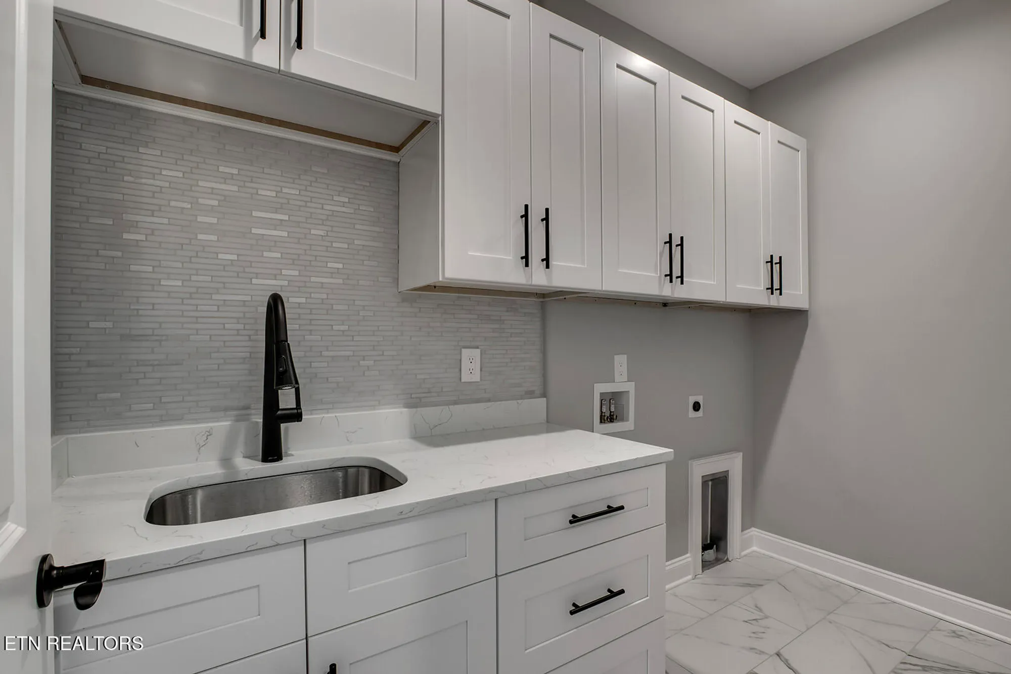 Property Slideshow image 31 of 61 | 310 dudala way, Loudon, TN, 37774