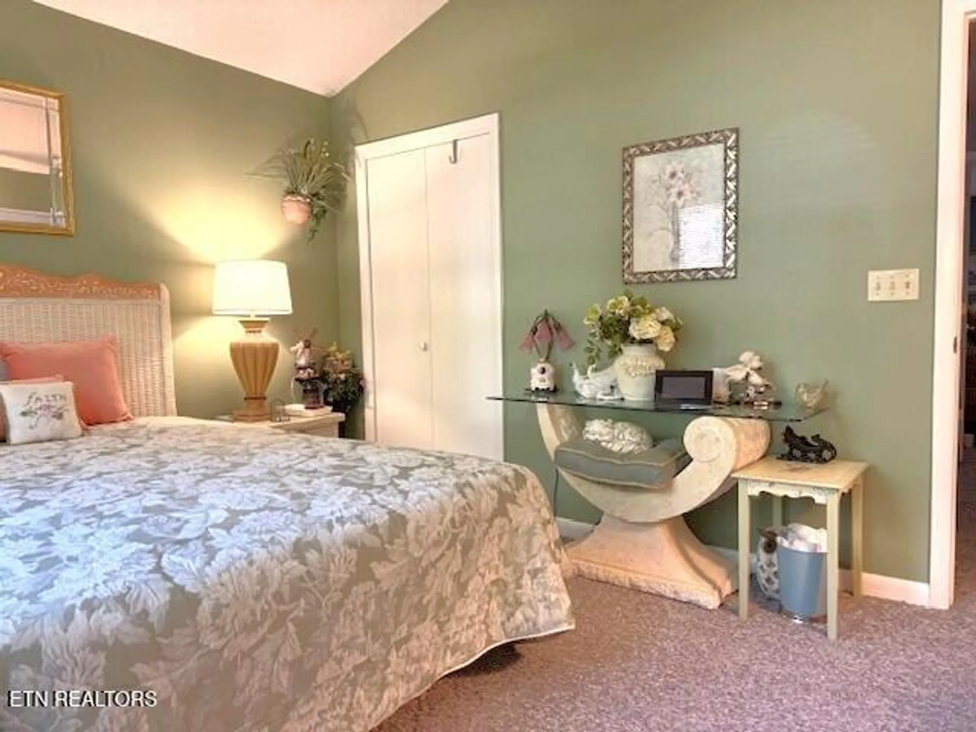 Property Slideshow image 12 of 24 | 246 saint george dr, Crossville, TN, 38558