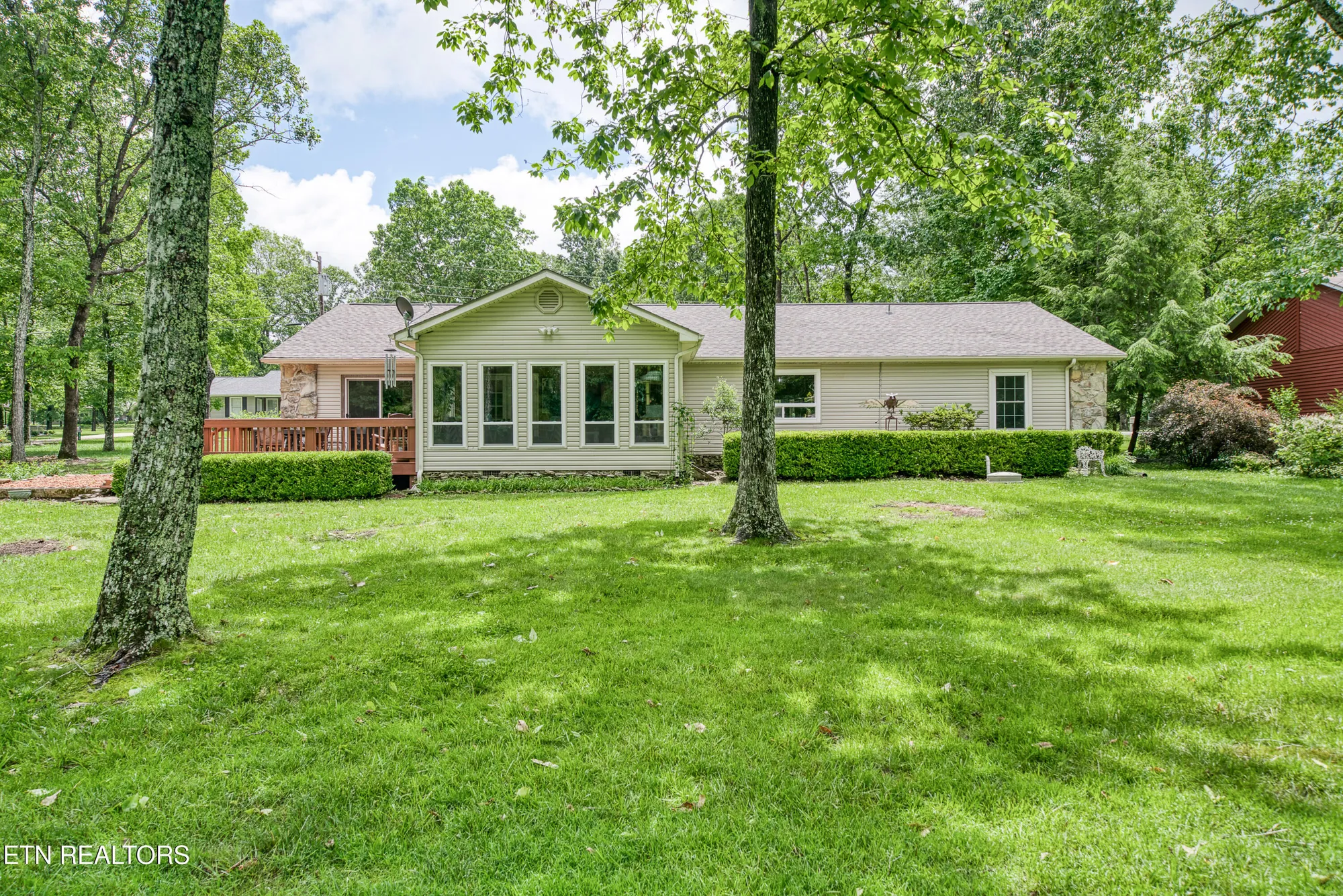 Property Slideshow image 31 of 36 | 105 fairway dr, Crossville, TN, 38558