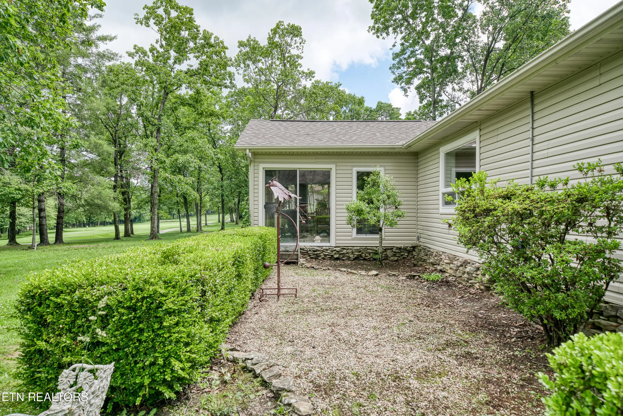 Property Slideshow image 35 of 36 | 105 fairway dr, Crossville, TN, 38558