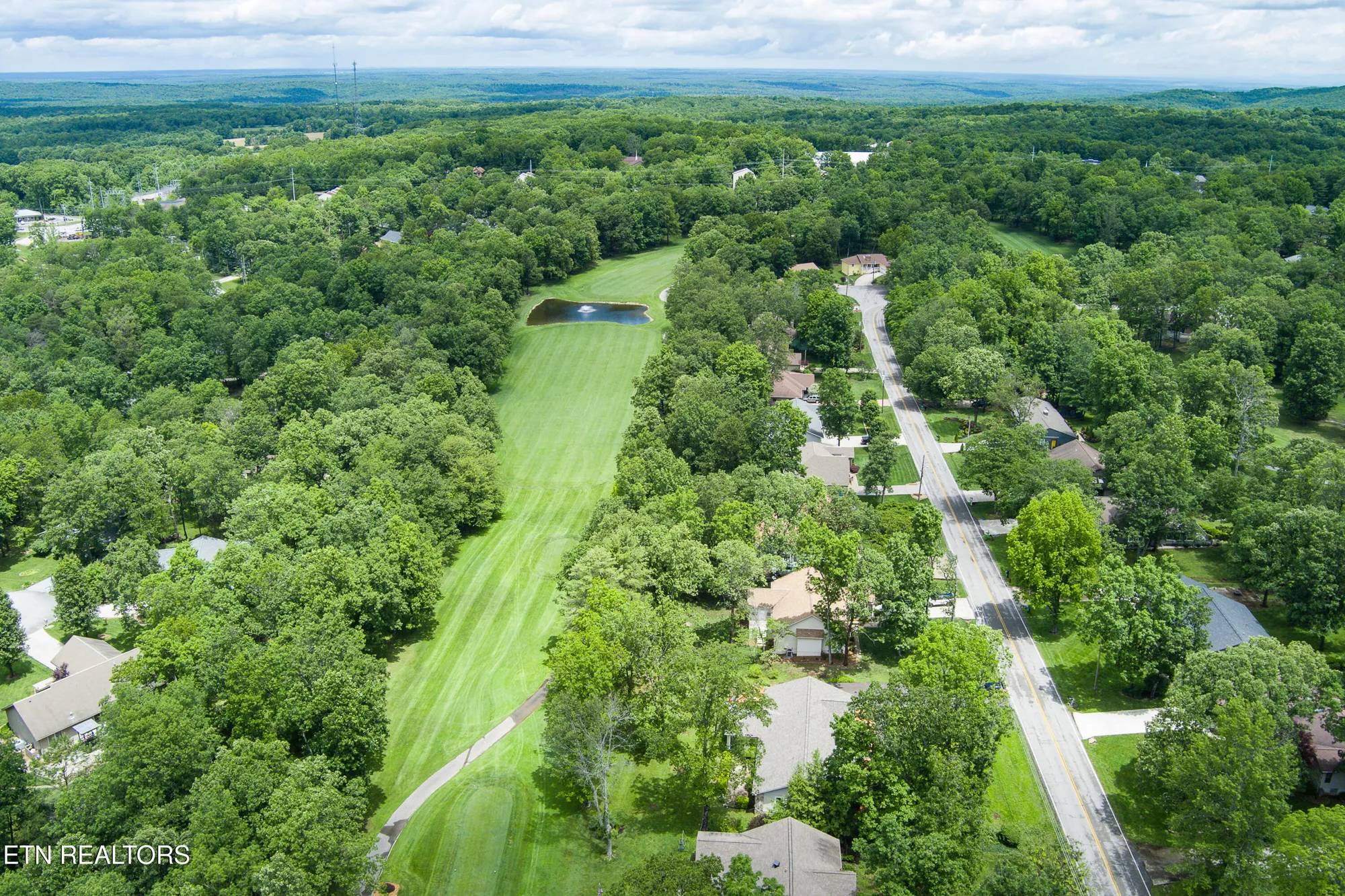 Property Slideshow image 34 of 36 | 105 fairway dr, Crossville, TN, 38558