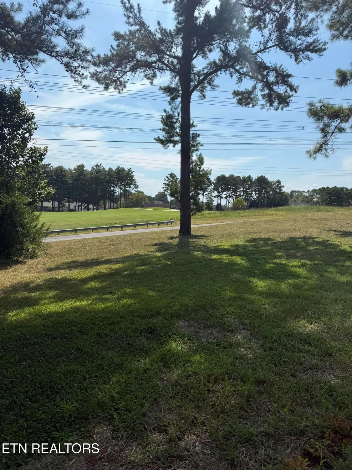 Property Slideshow image 37 of 37 | 100 quapaw cir, Loudon, TN, 37774