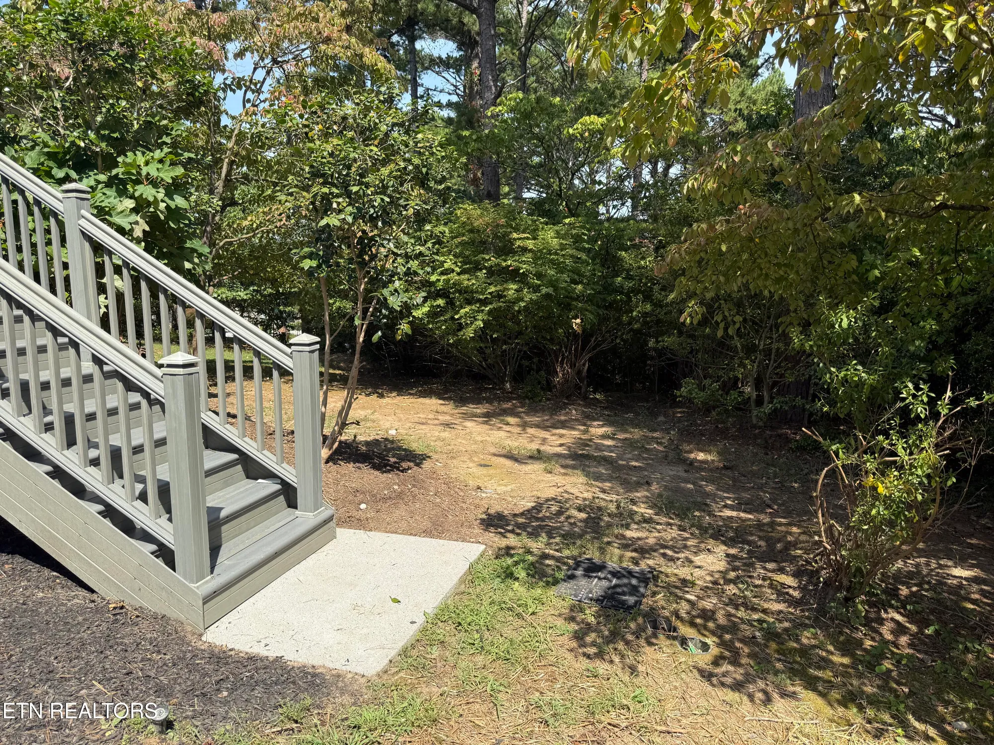 Property Slideshow image 35 of 37 | 100 quapaw cir, Loudon, TN, 37774