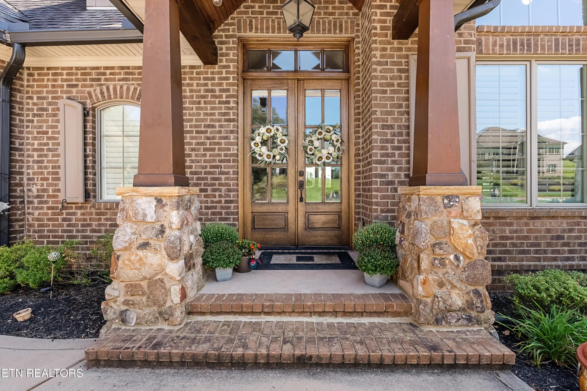 Property Slideshow image 5 of 52 | 1440 rarity bay pkwy, Vonore, TN, 37885