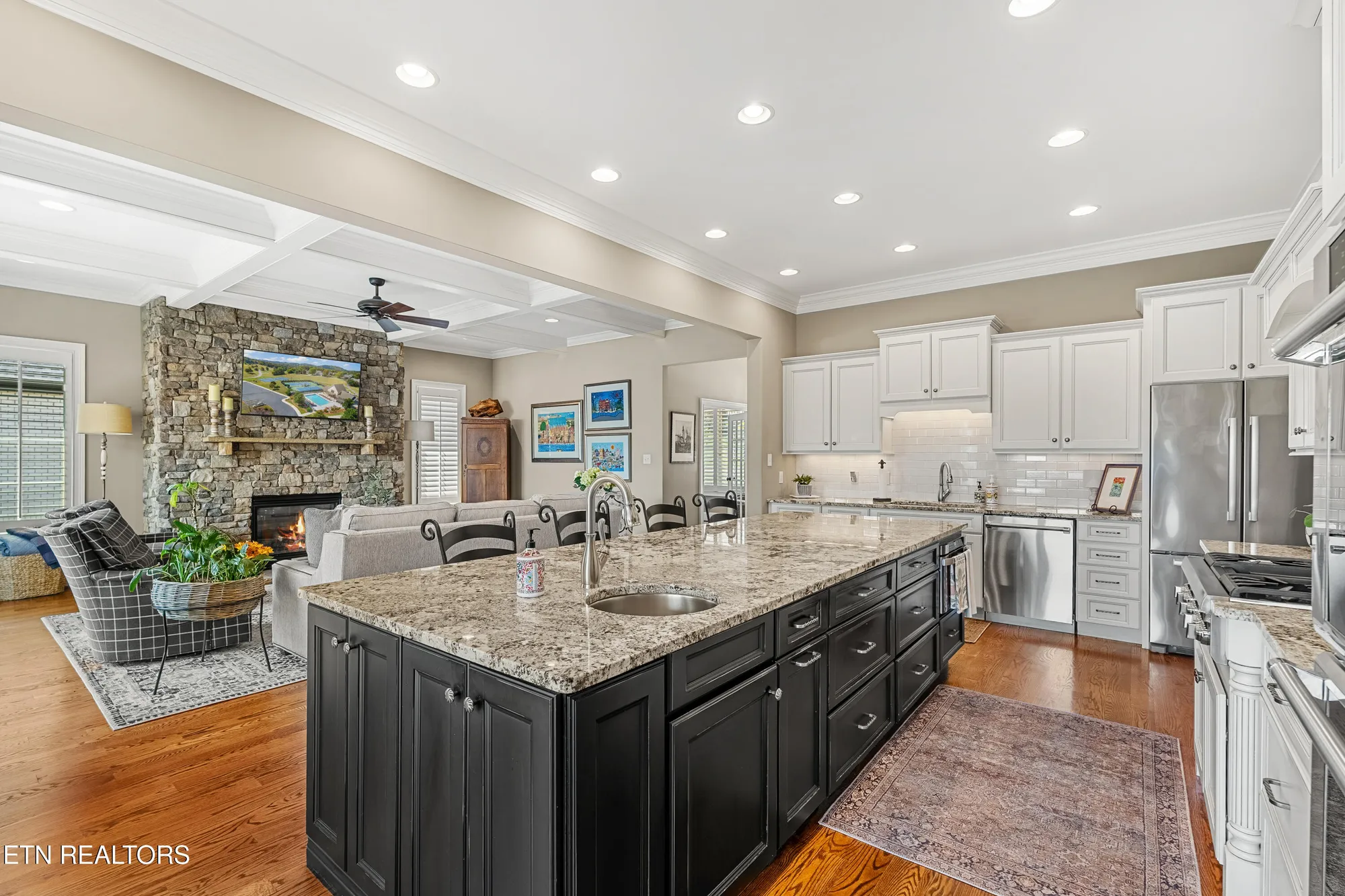 Property Slideshow image 19 of 52 | 1440 rarity bay pkwy, Vonore, TN, 37885