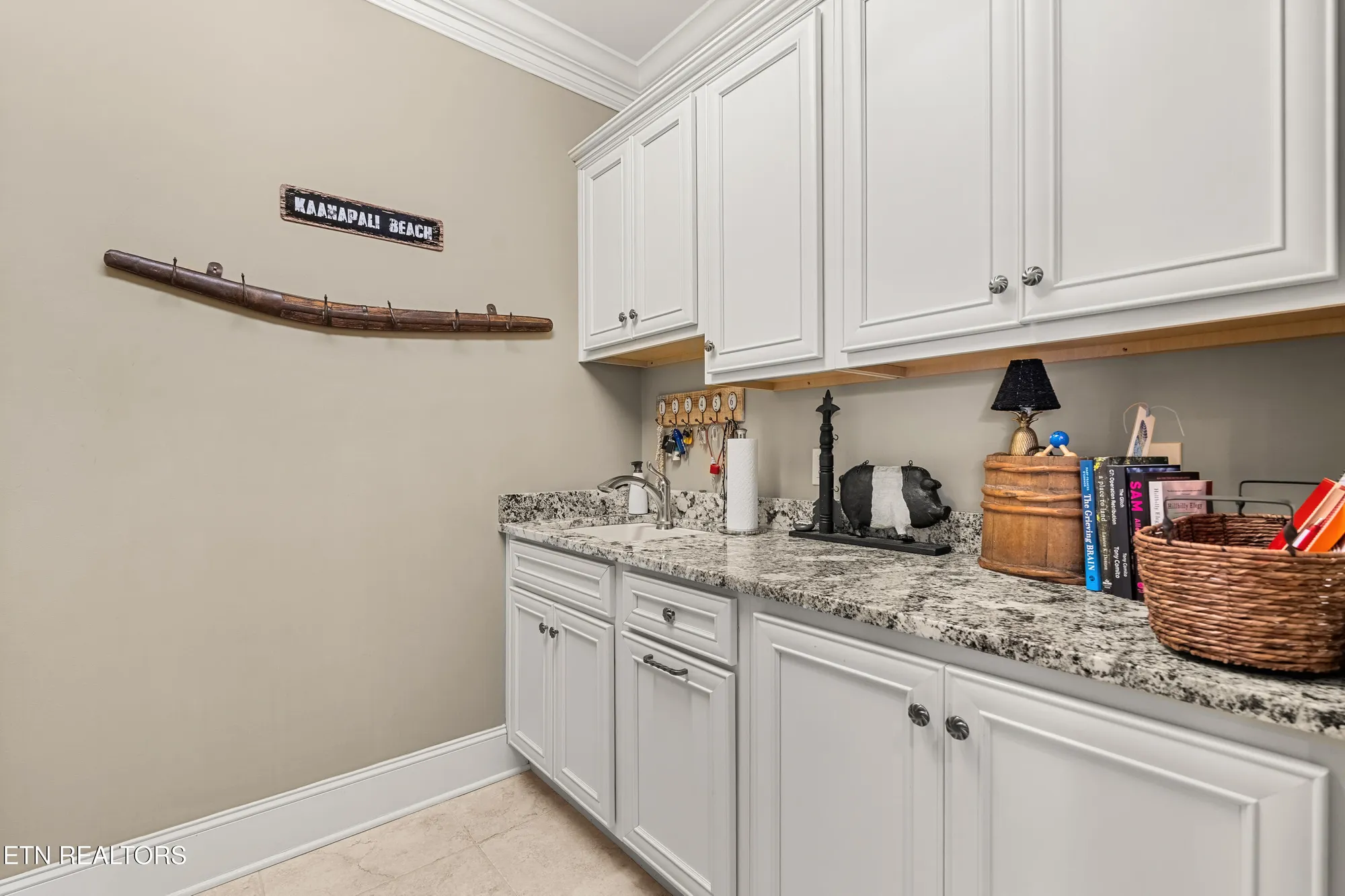 Property Slideshow image 28 of 52 | 1440 rarity bay pkwy, Vonore, TN, 37885