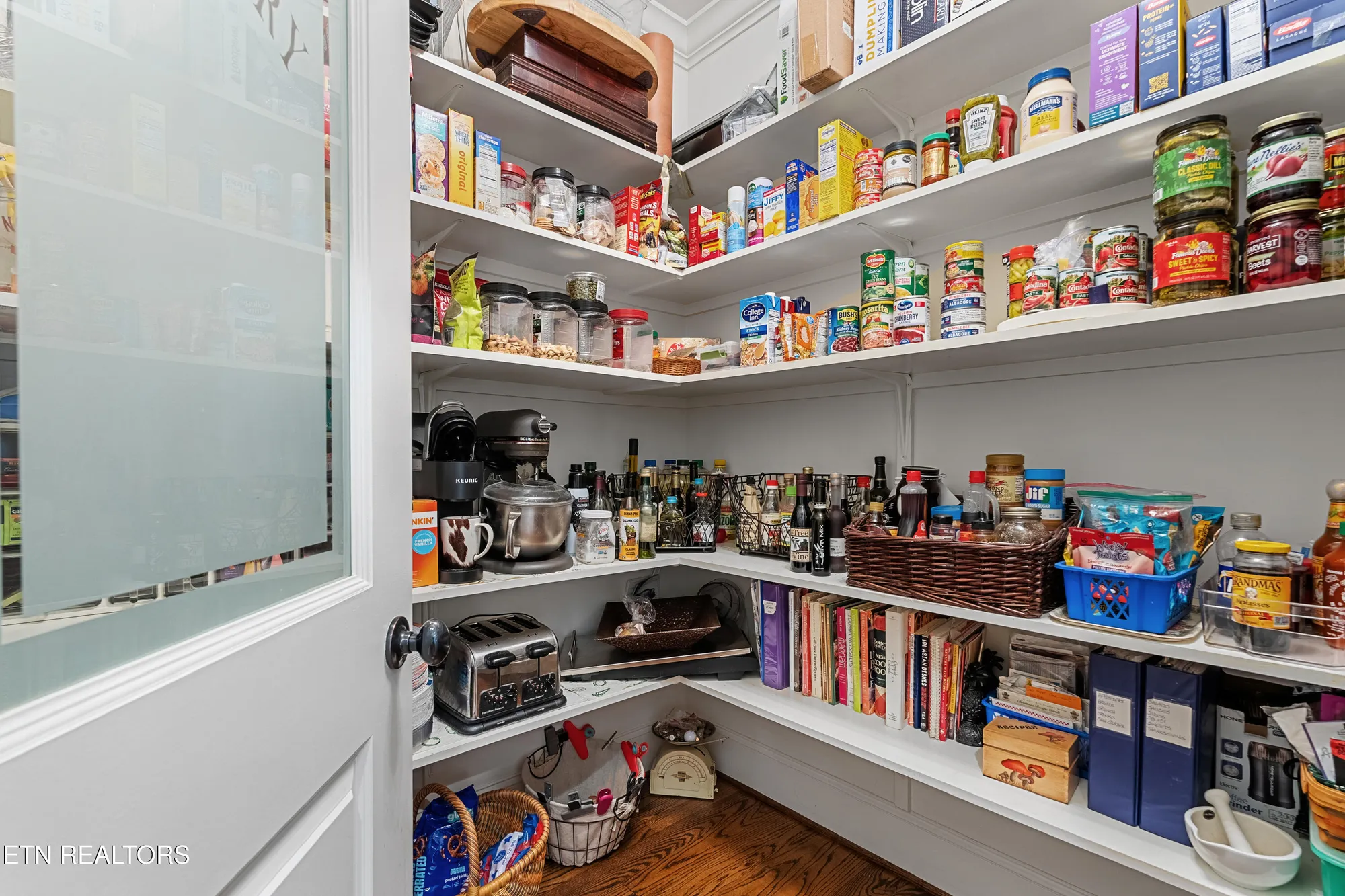 Property Slideshow image 20 of 52 | 1440 rarity bay pkwy, Vonore, TN, 37885