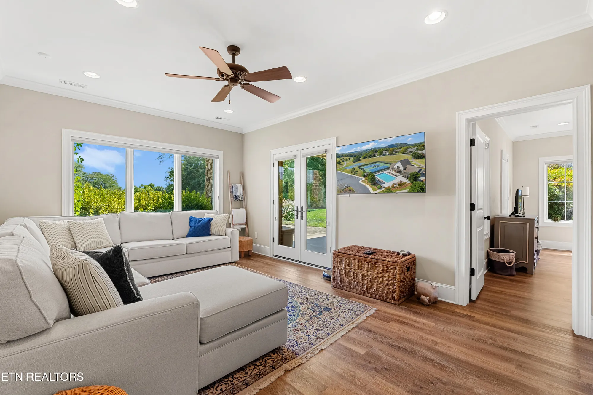 Property Slideshow image 33 of 52 | 1440 rarity bay pkwy, Vonore, TN, 37885